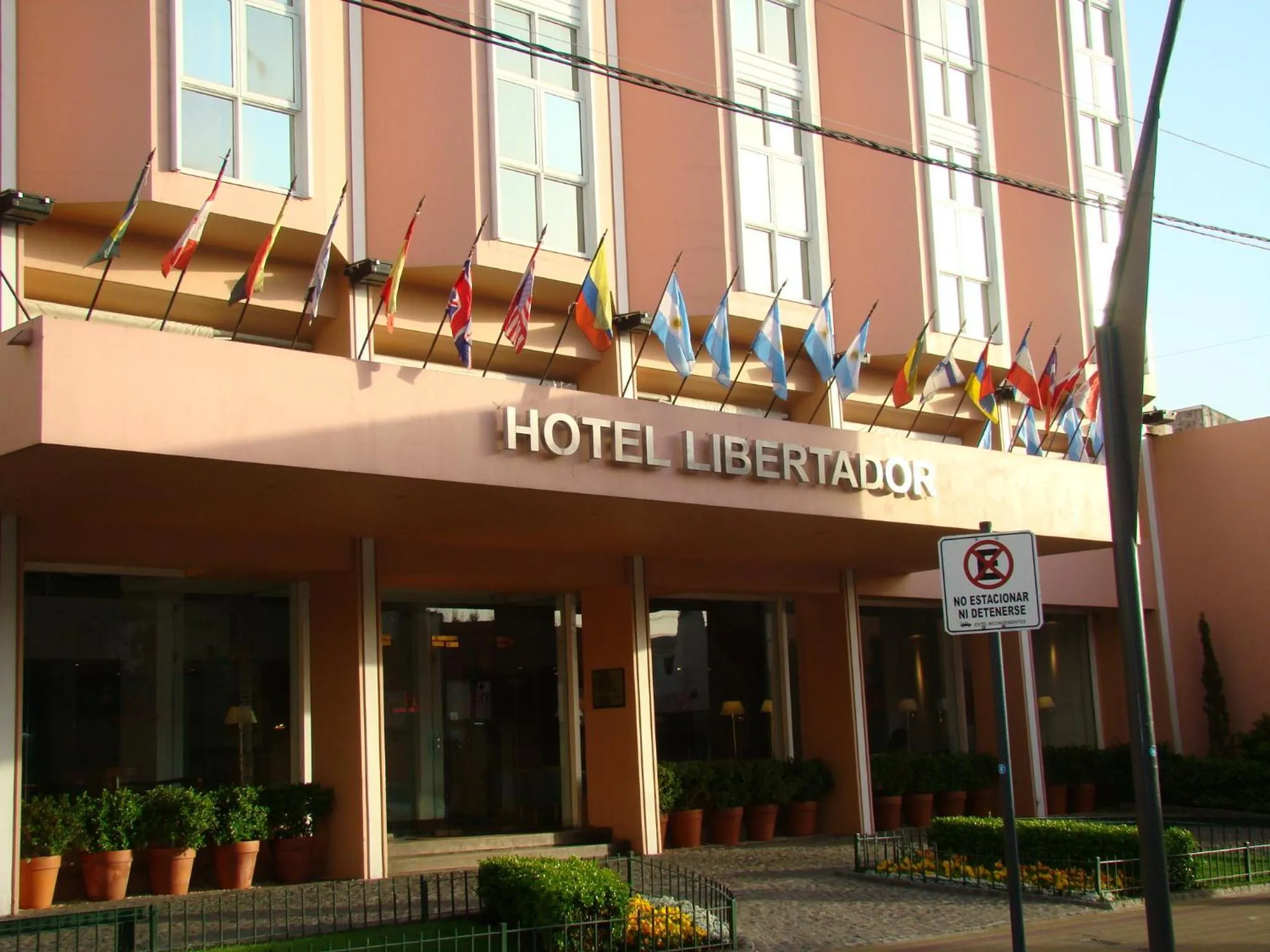 Facade/entrance in Hotel Libertador