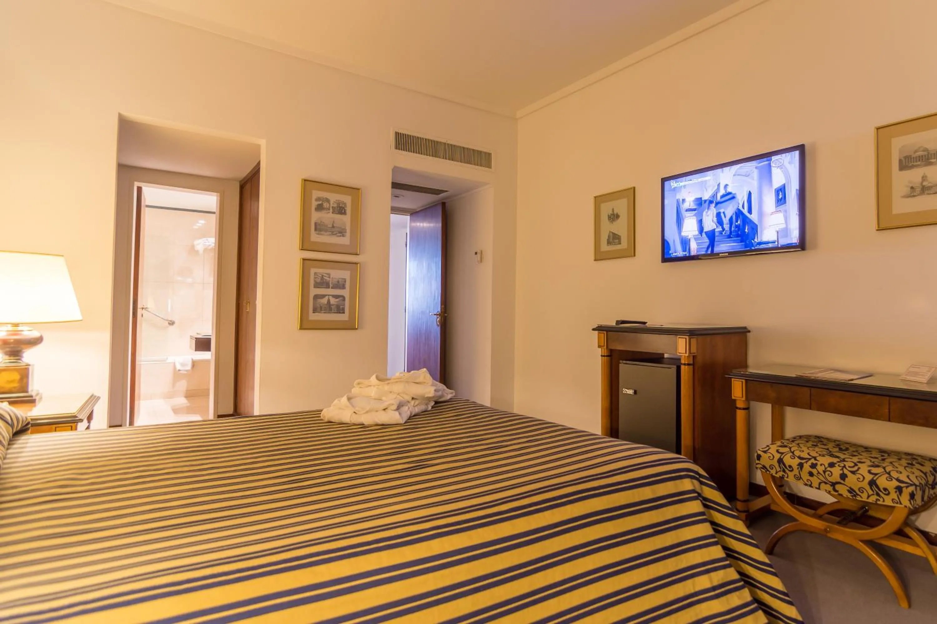 Bed in Hotel Libertador