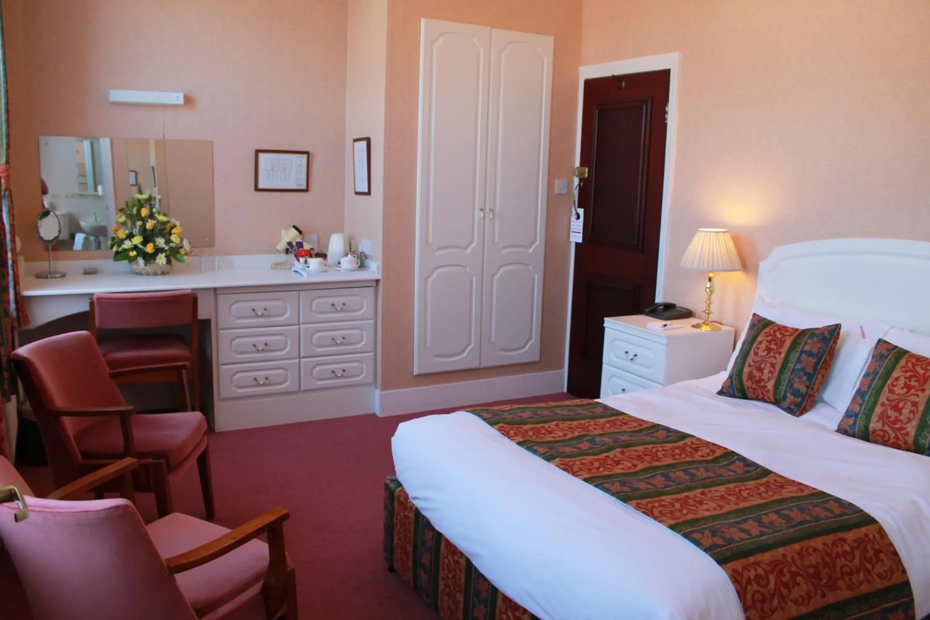 Double Room in Saxonville Hotel Double Room in Saxonville Hotel