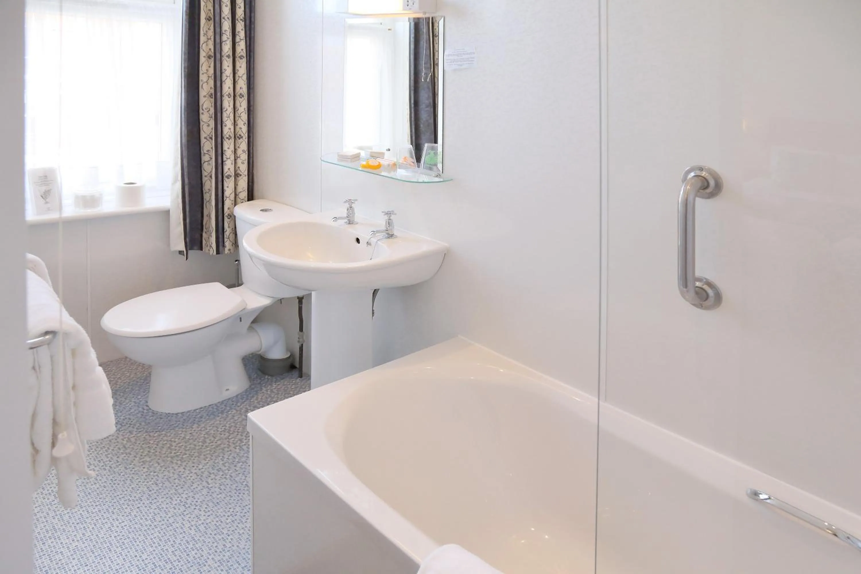 Bathroom in Saxonville Hotel