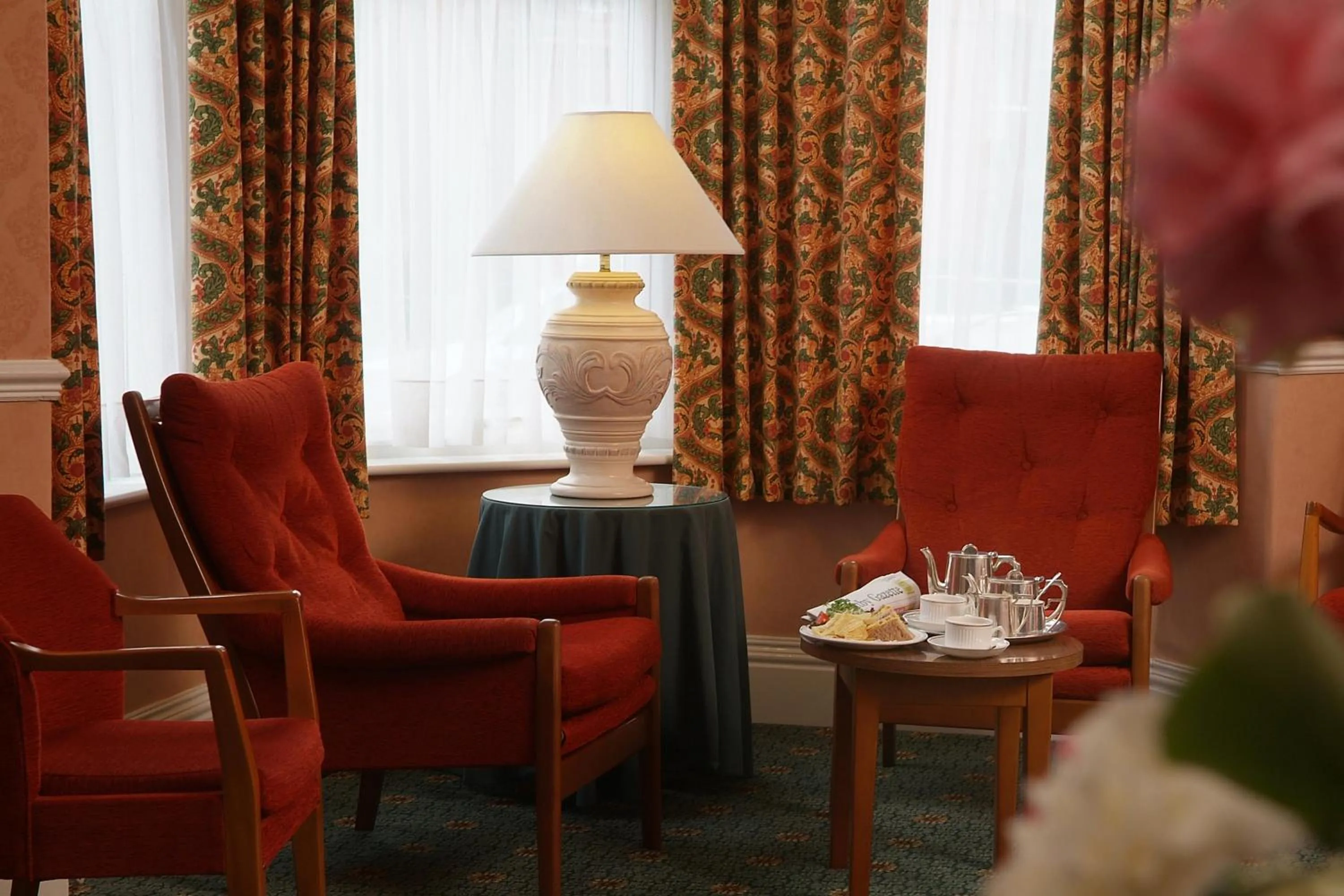 Restaurant/places to eat in Saxonville Hotel