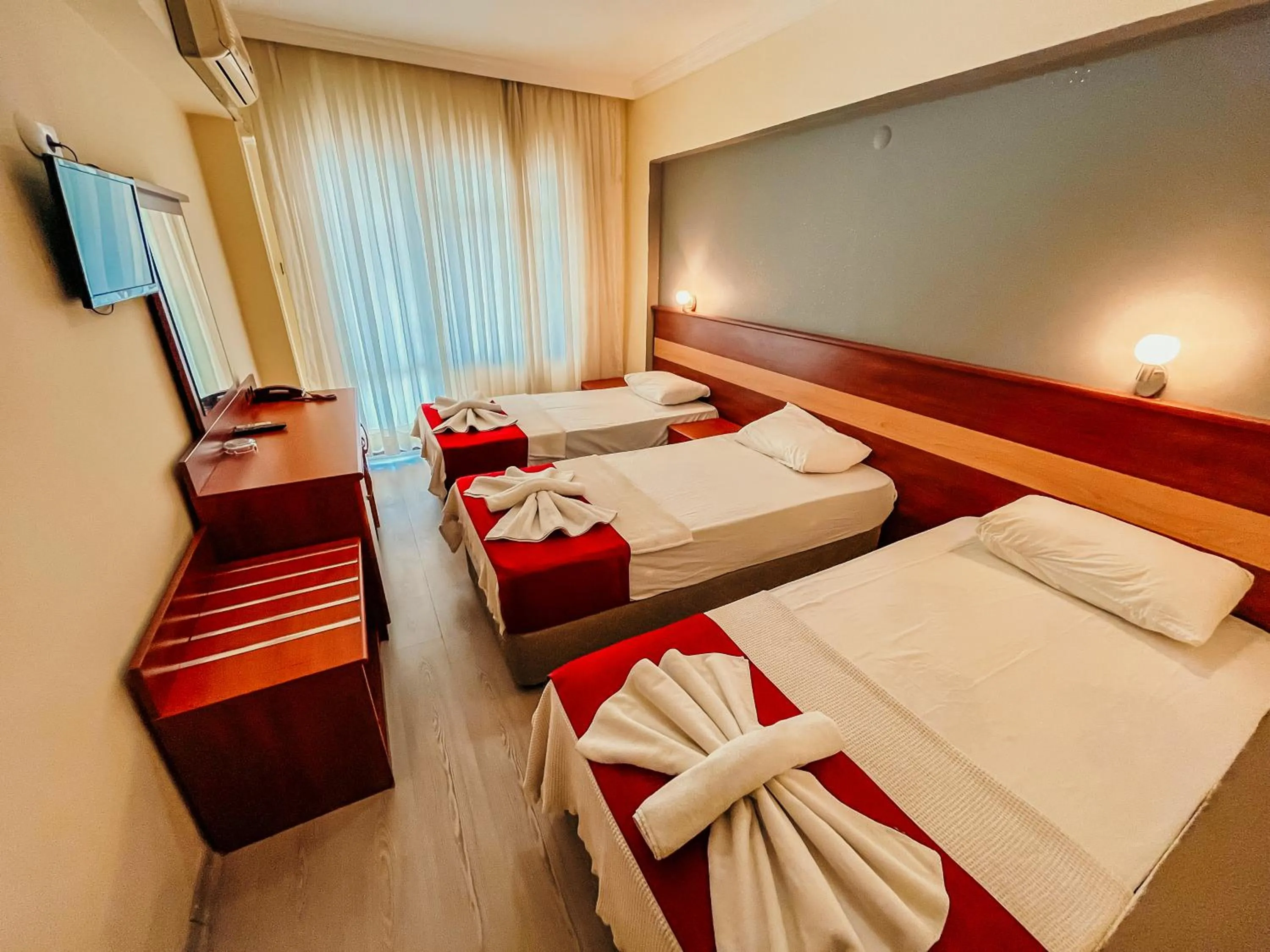Bed in Hotel First Class Didim