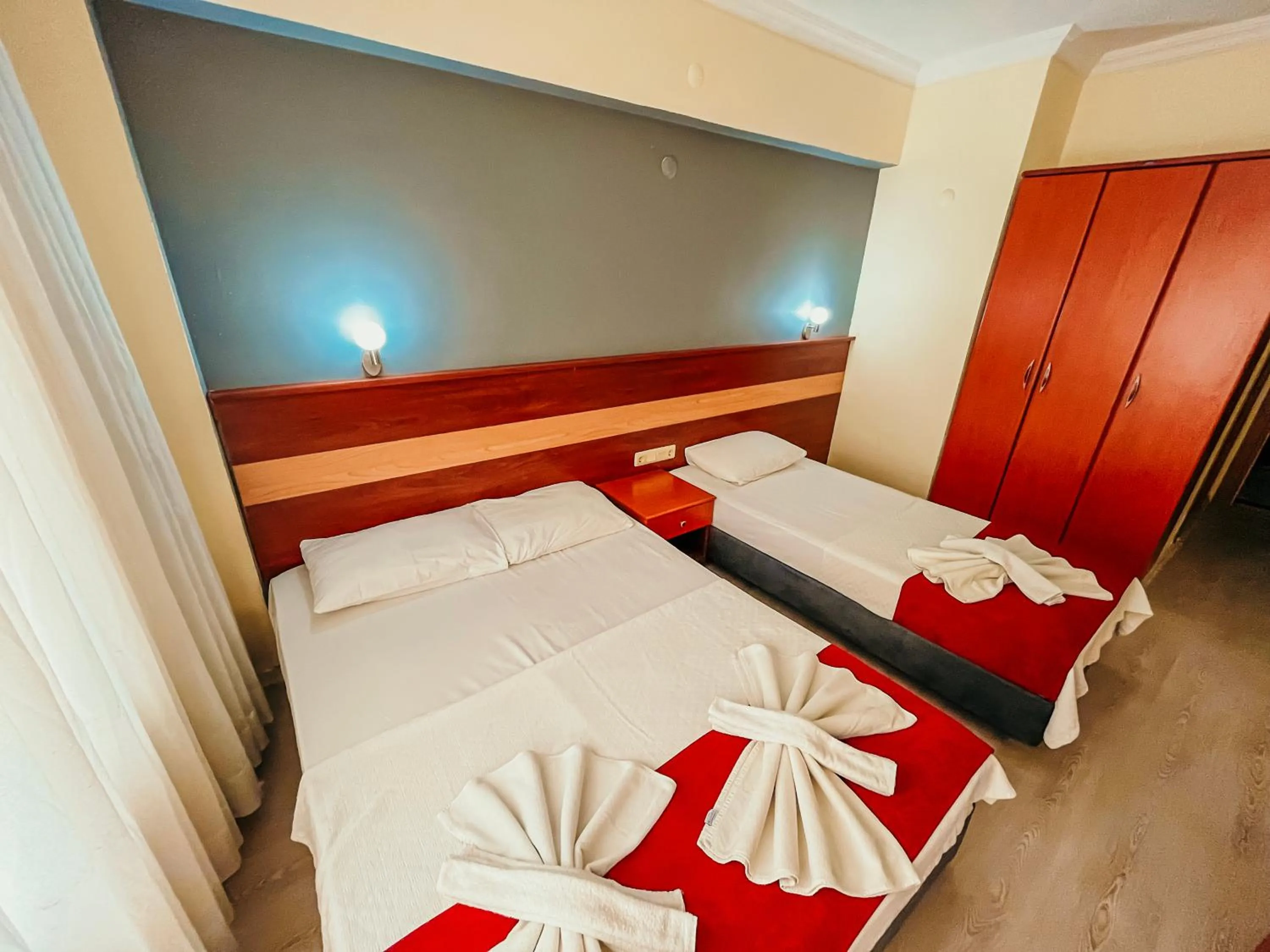 Bed in Hotel First Class Didim