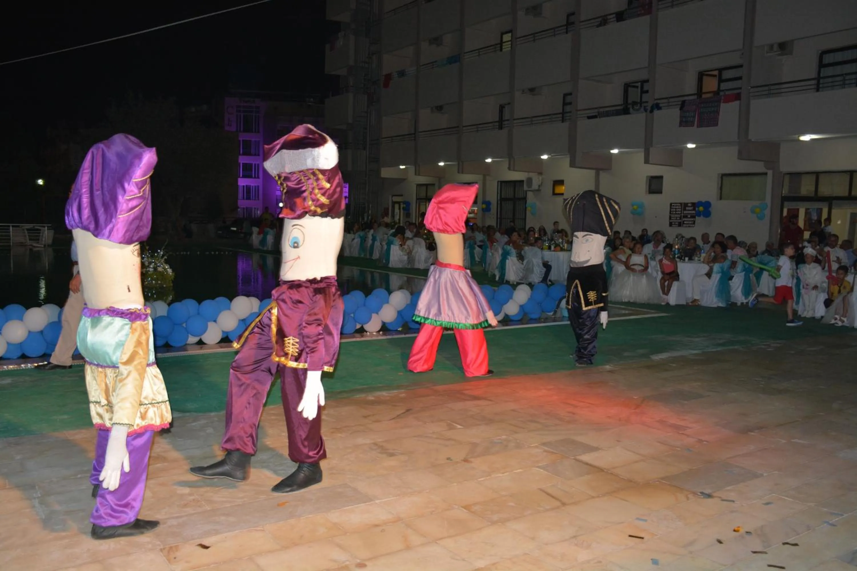 Evening entertainment in Hotel First Class Didim