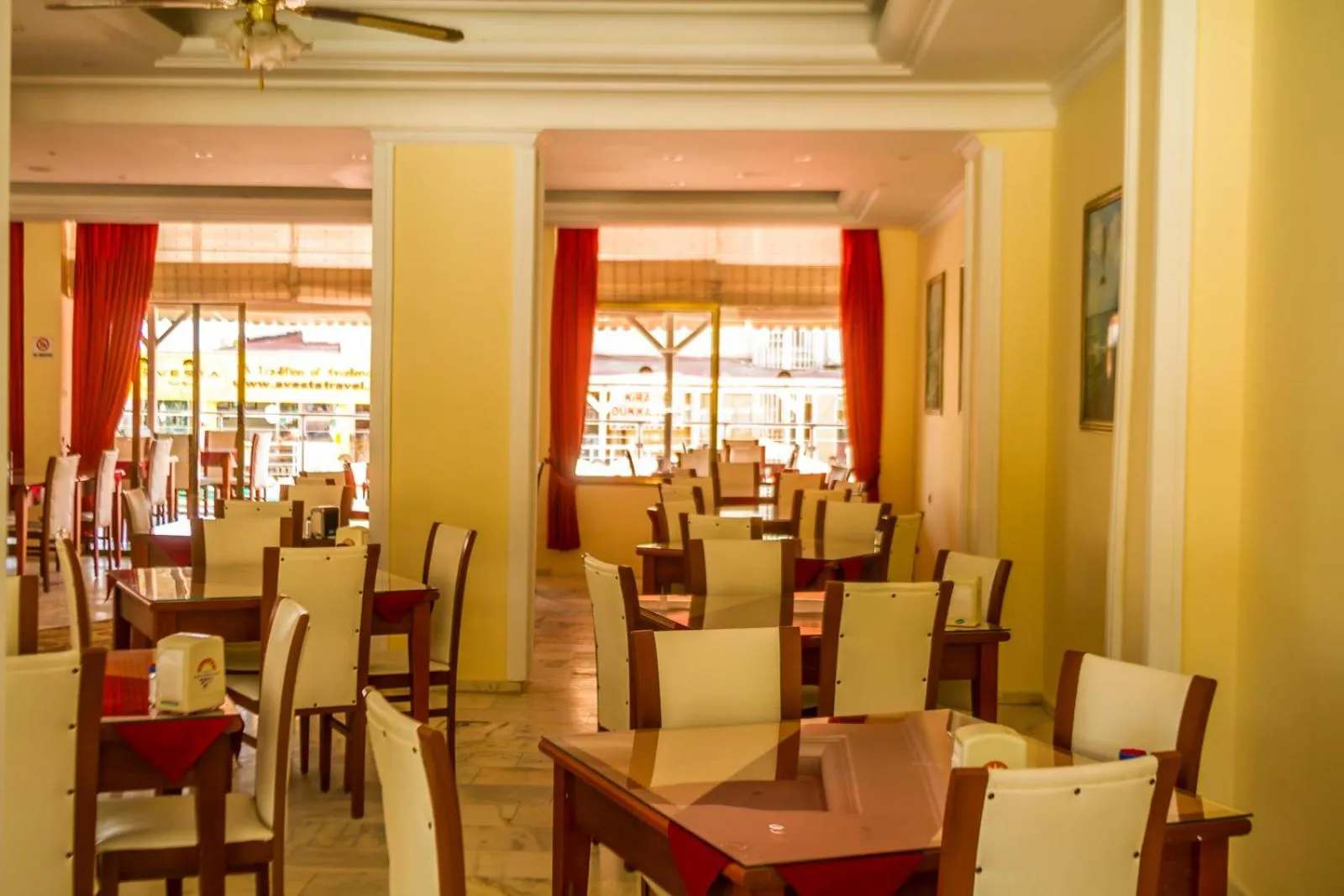 Banquet/Function facilities in Hotel First Class Didim