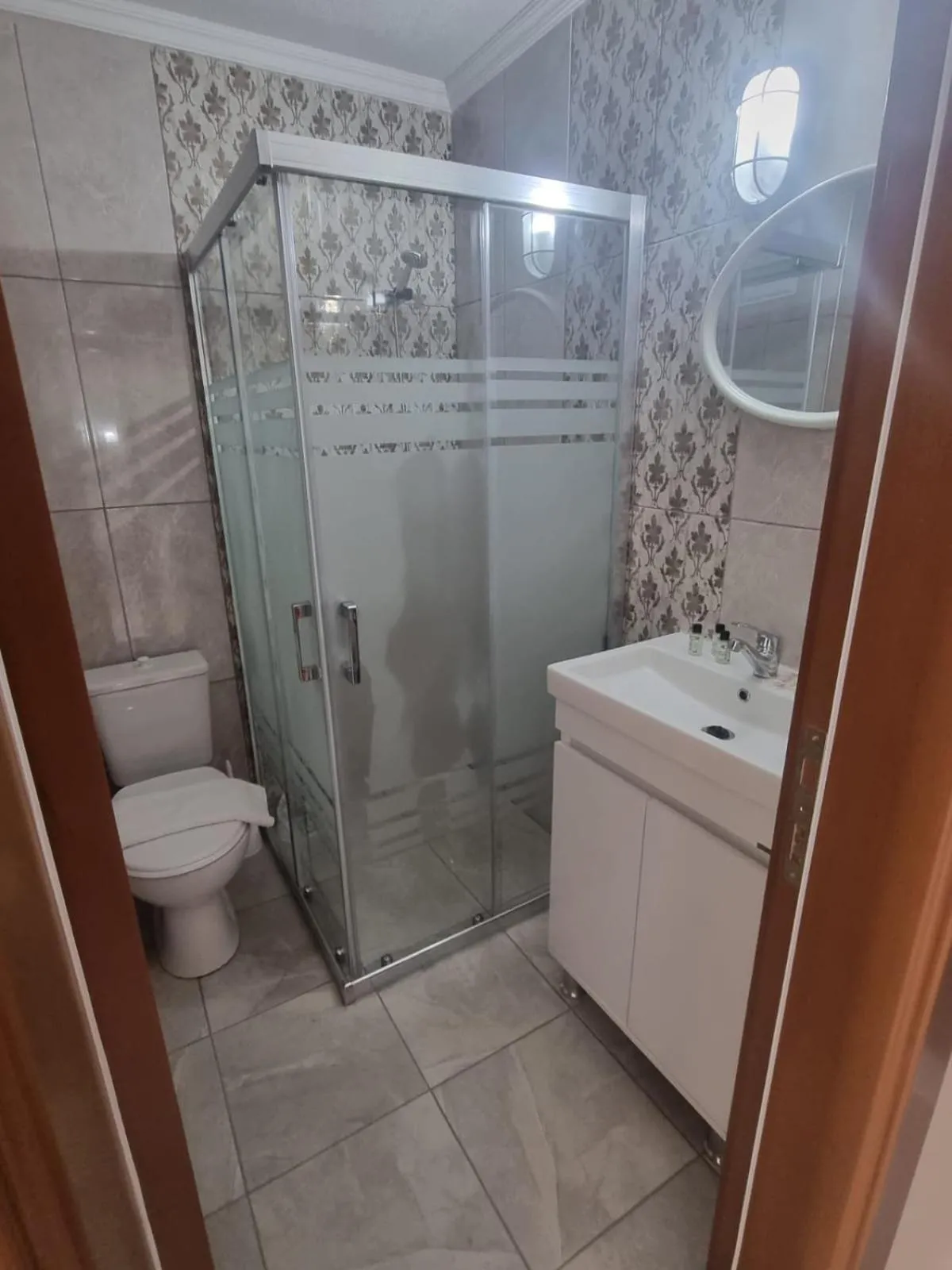 Shower in Hotel First Class Didim