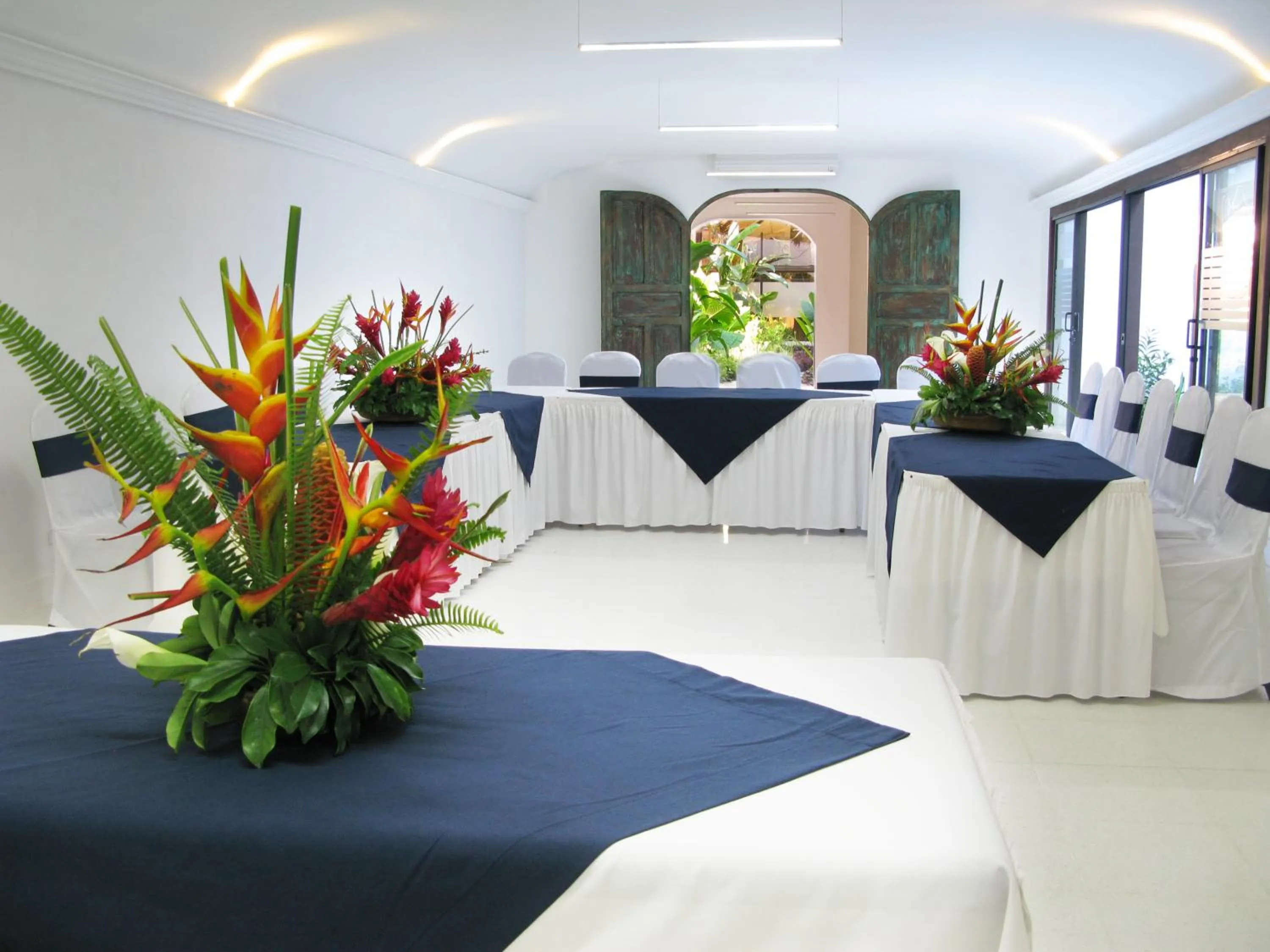 Banquet/Function facilities in Hotel Las Farolas
