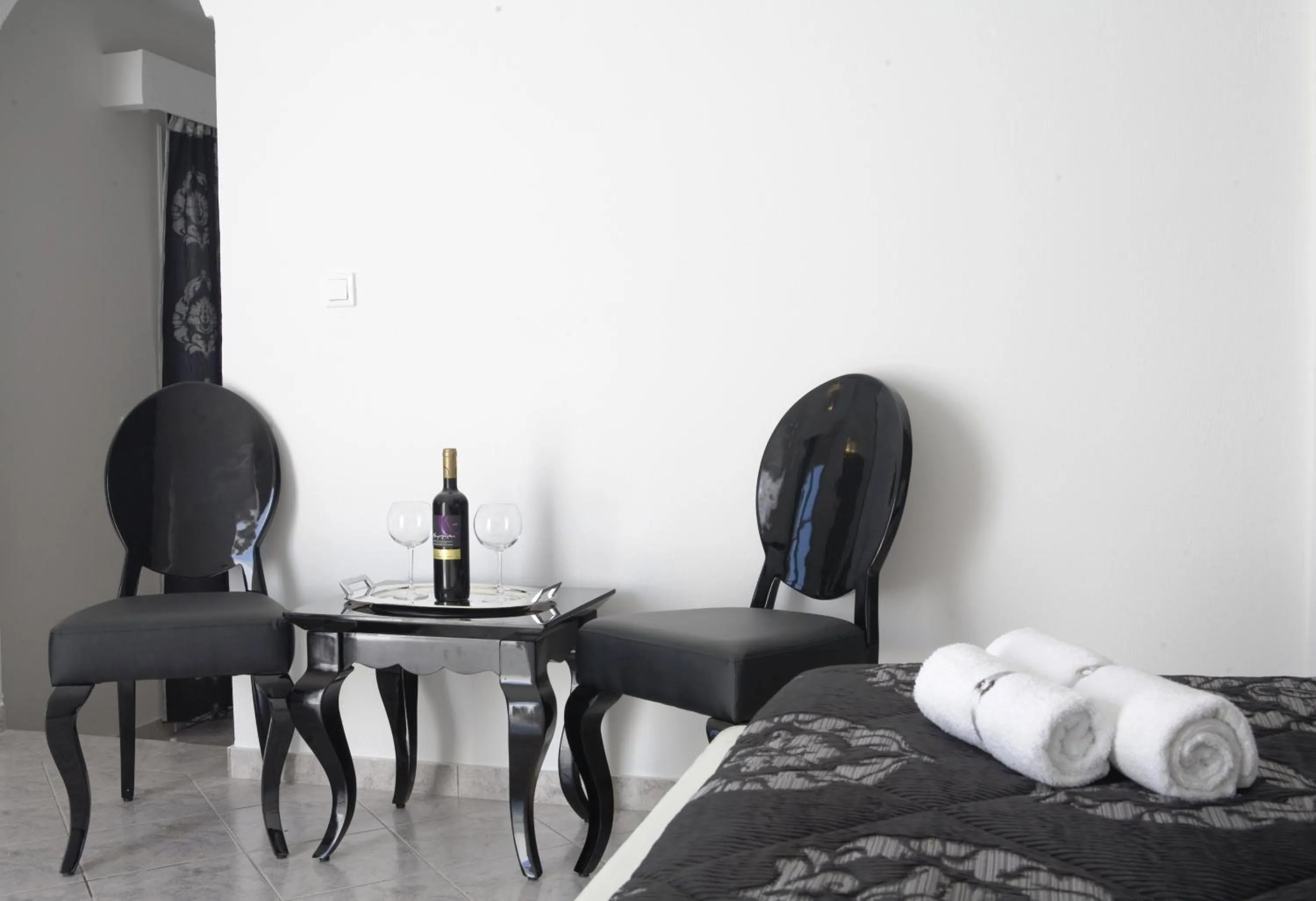 Decorative detail, Bed in Philippion Boutique Hotel