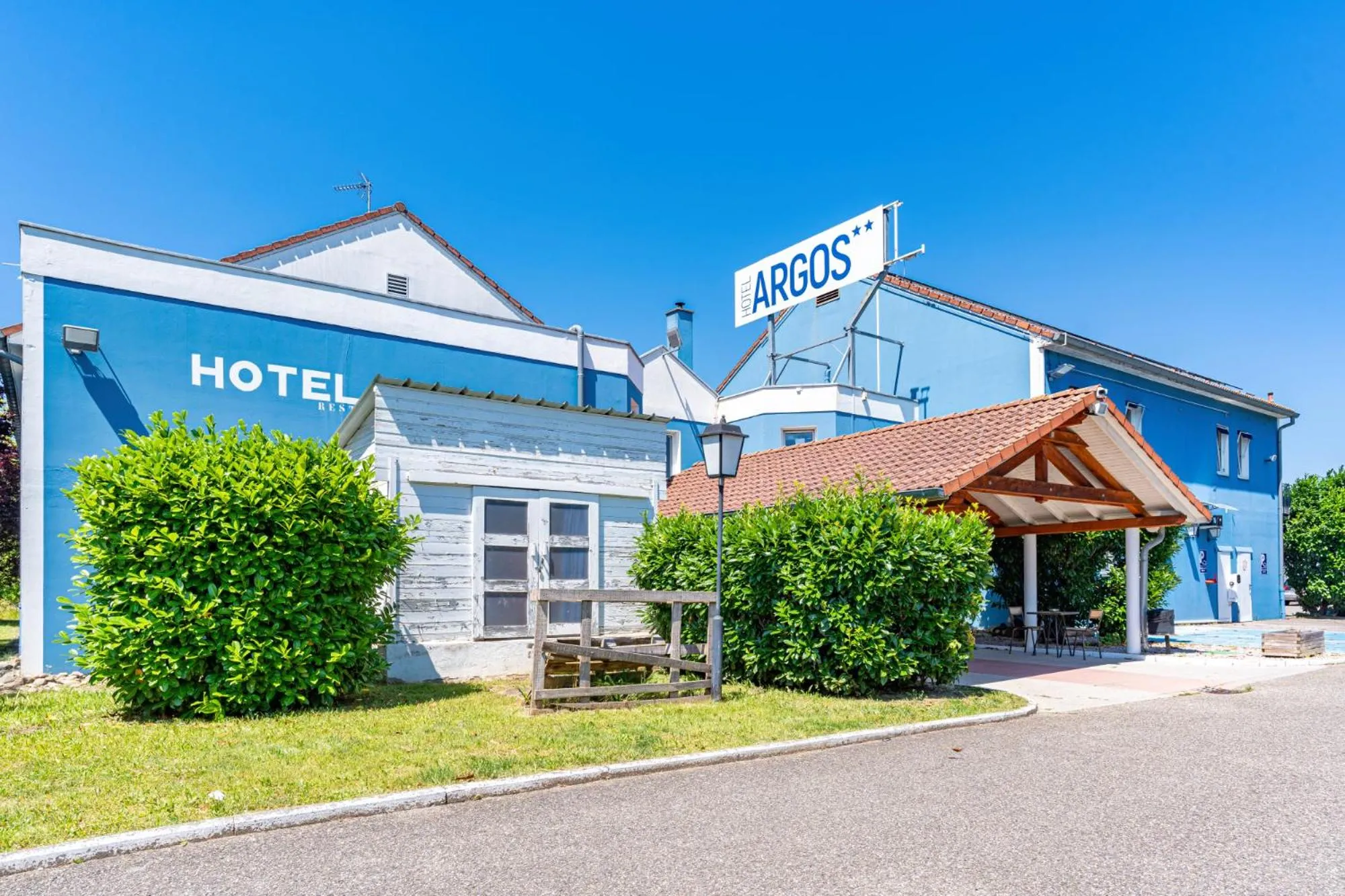 Property building in Hotel Restaurant Argos, Strasbourg Nord