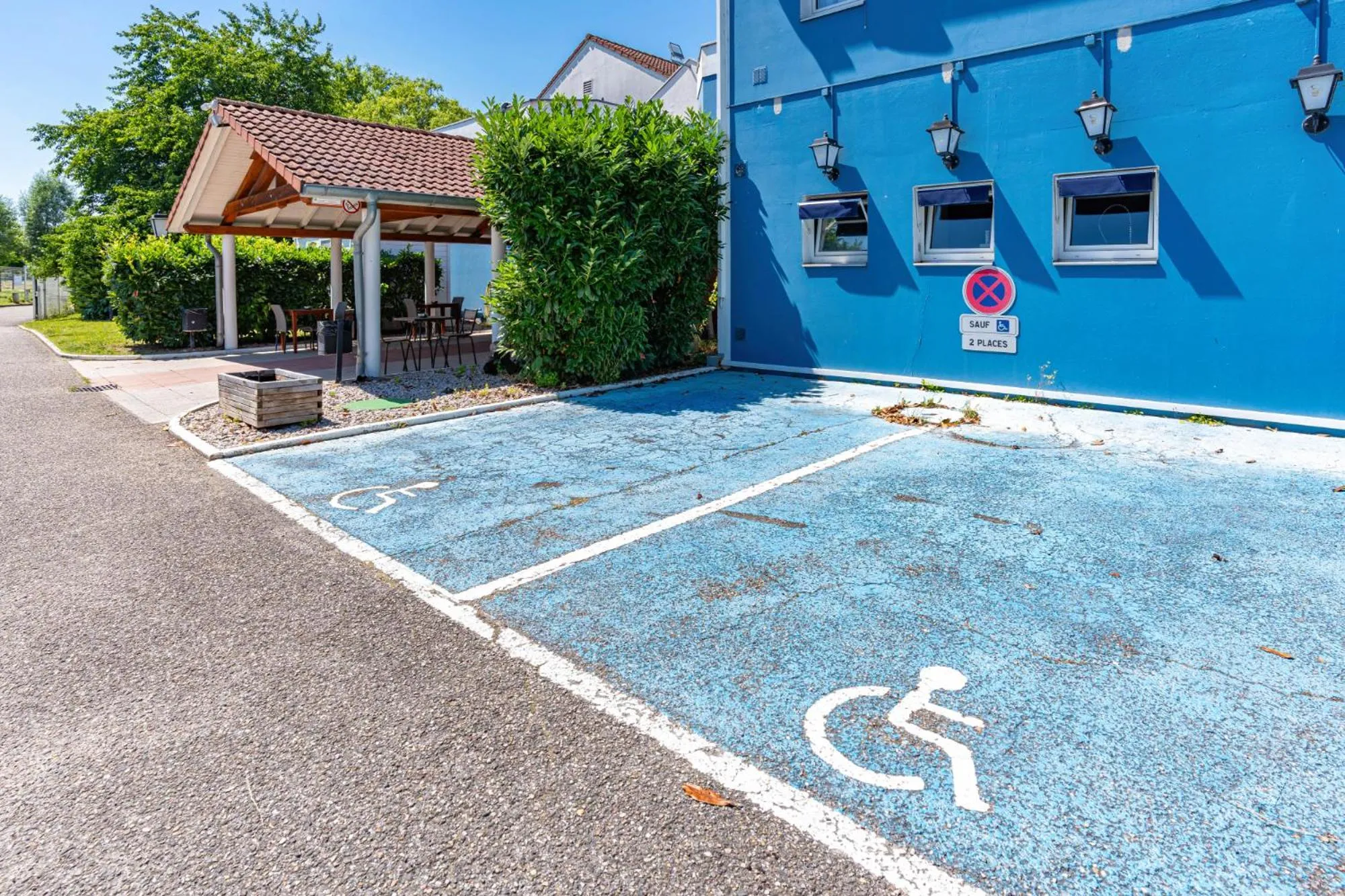 Parking in Hotel Restaurant Argos, Strasbourg Nord