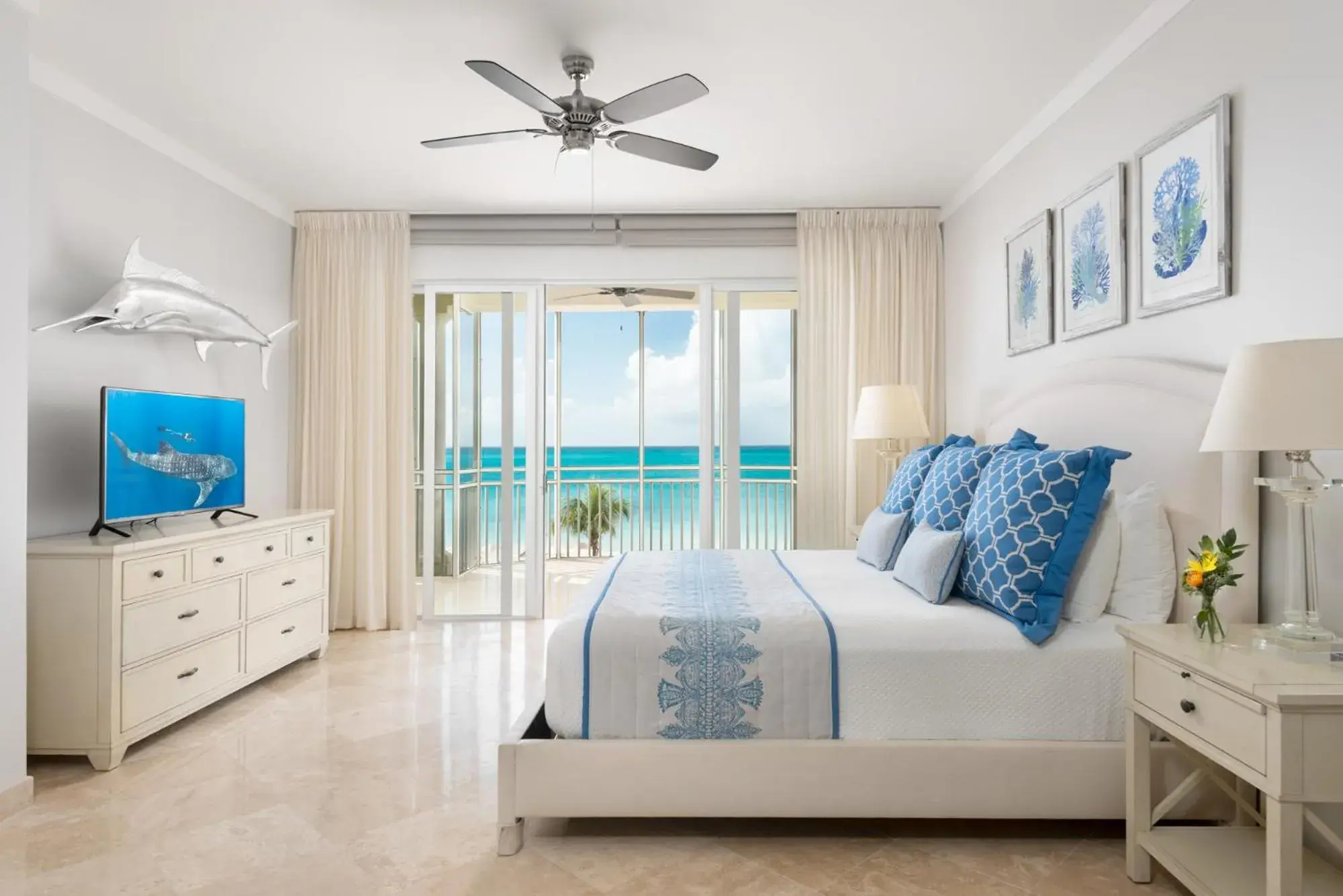 Three-Bedroom Suite - Ocean Front in The Venetian on Grace Bay Three-Bedroom Suite - Ocean Front in The Venetian on Grace Bay