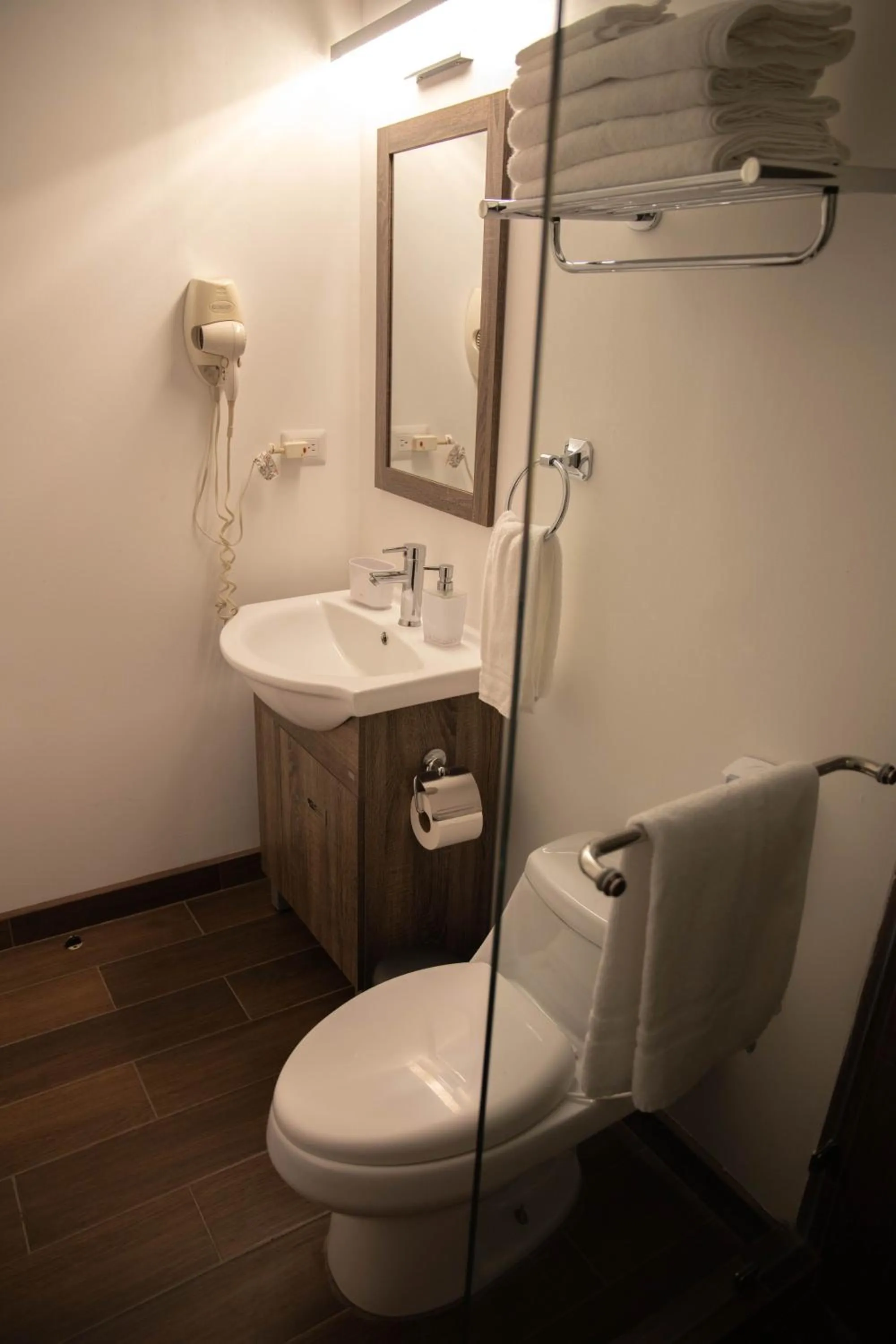 Shower in Casa Bella Boutique Hotel