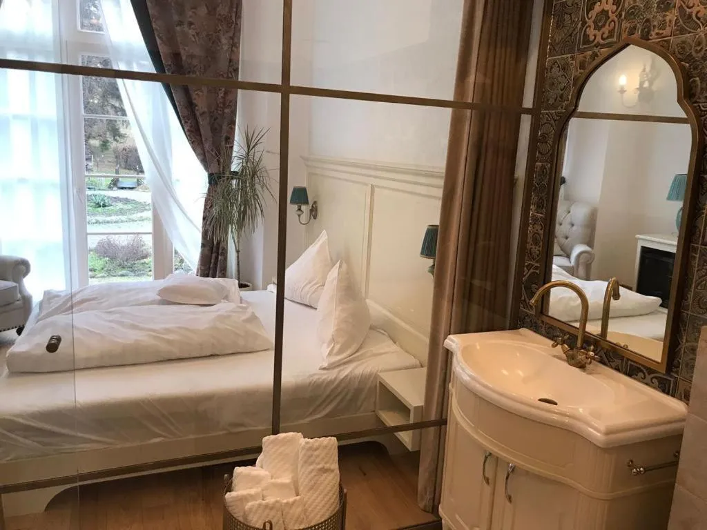 Bed in Palatul Brukenthal Avrig