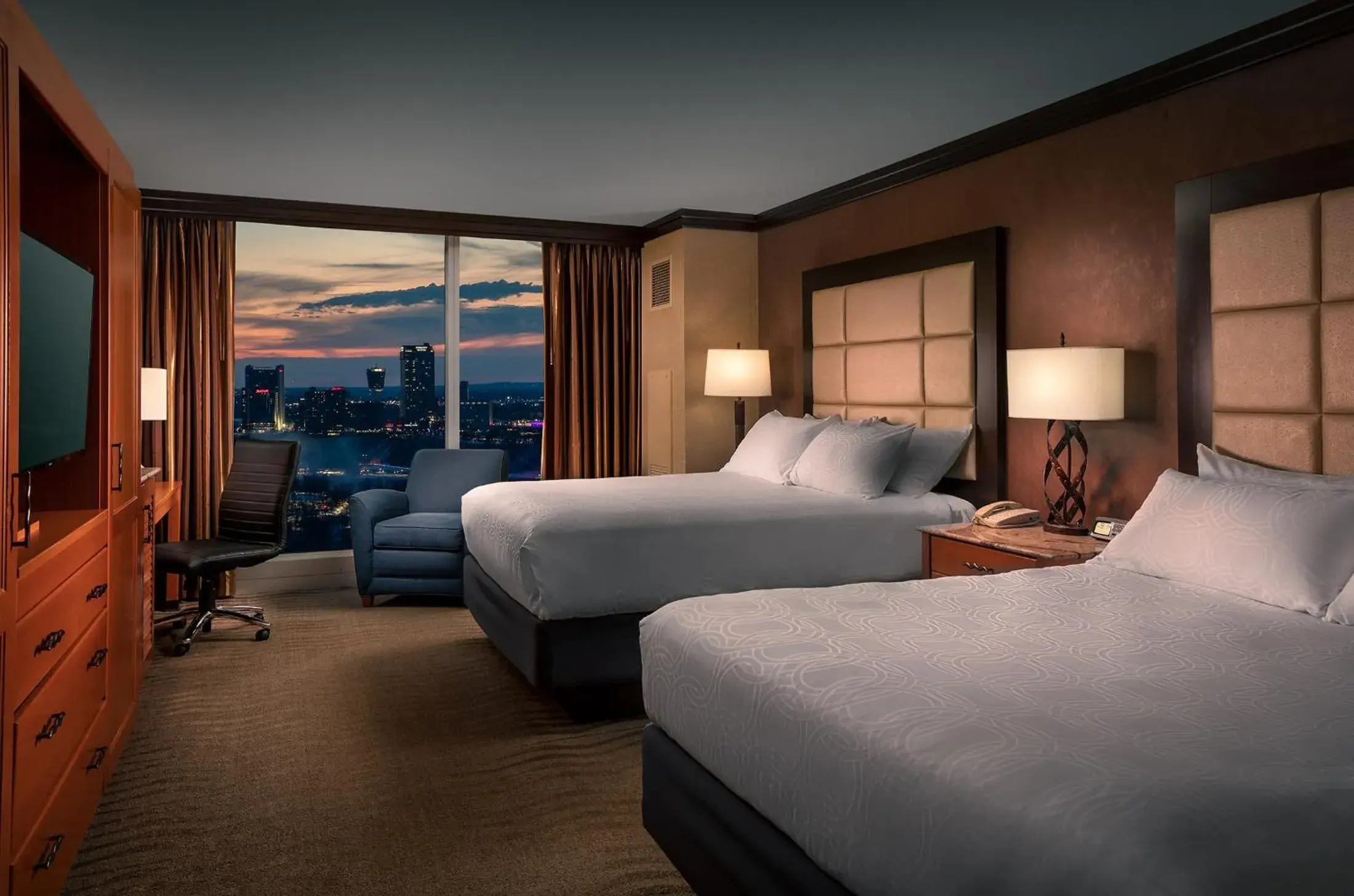 Bed in Seneca Niagara Resort & Casino Bed in Seneca Niagara Resort & Casino
