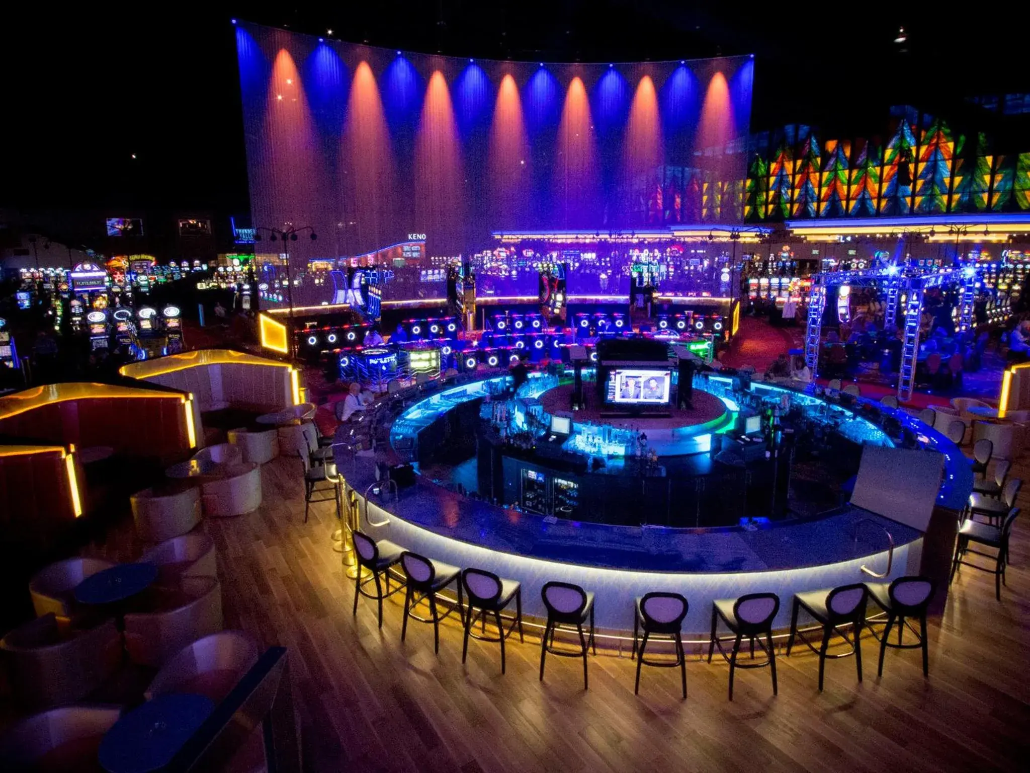 Lounge or bar in Seneca Niagara Resort & Casino Lounge or bar in Seneca Niagara Resort & Casino