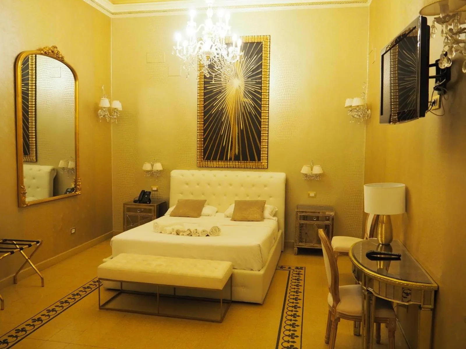 Bedroom, Bed in Contessa Arrivabene Antica Dimora