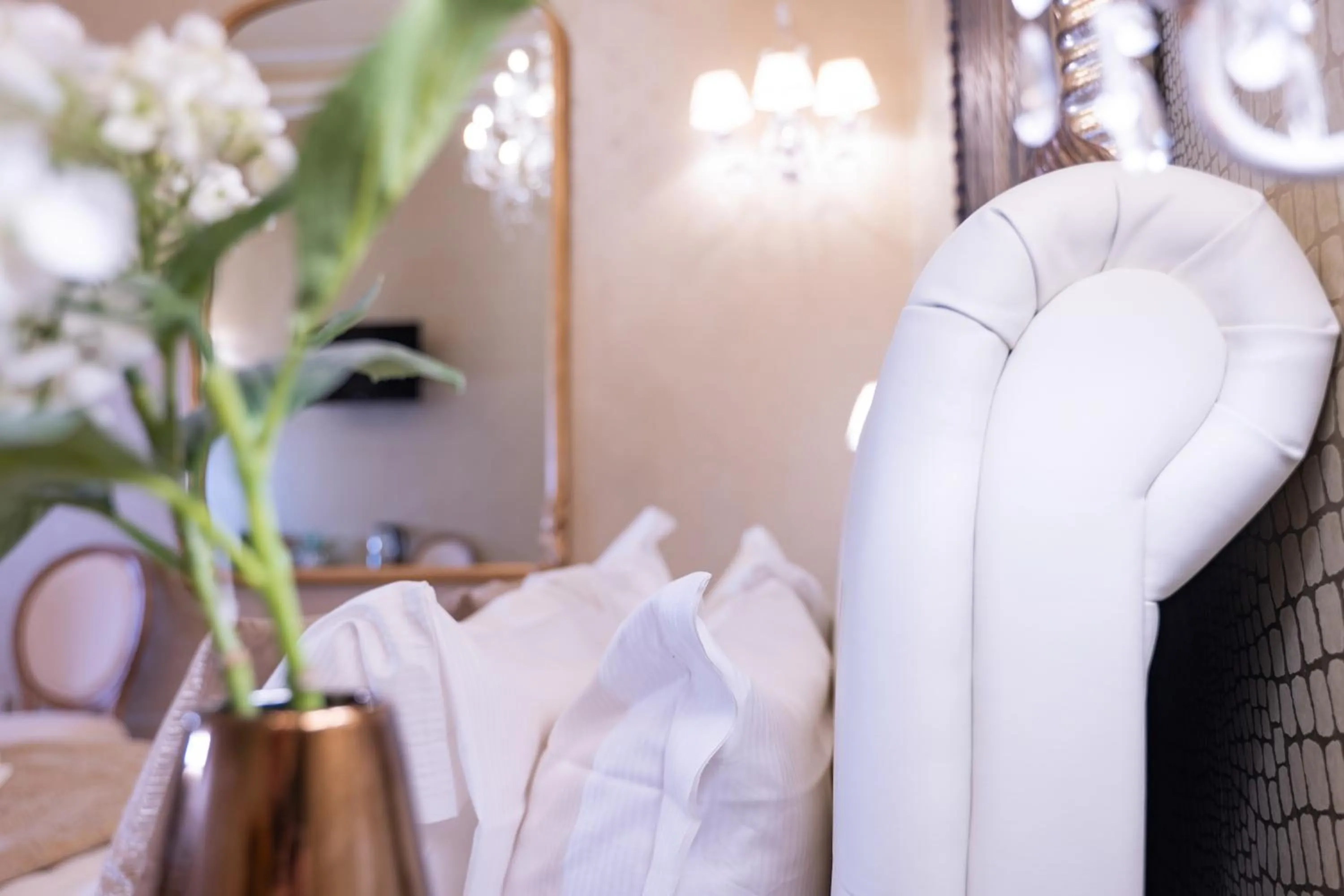 Decorative detail, Bed in Contessa Arrivabene Antica Dimora