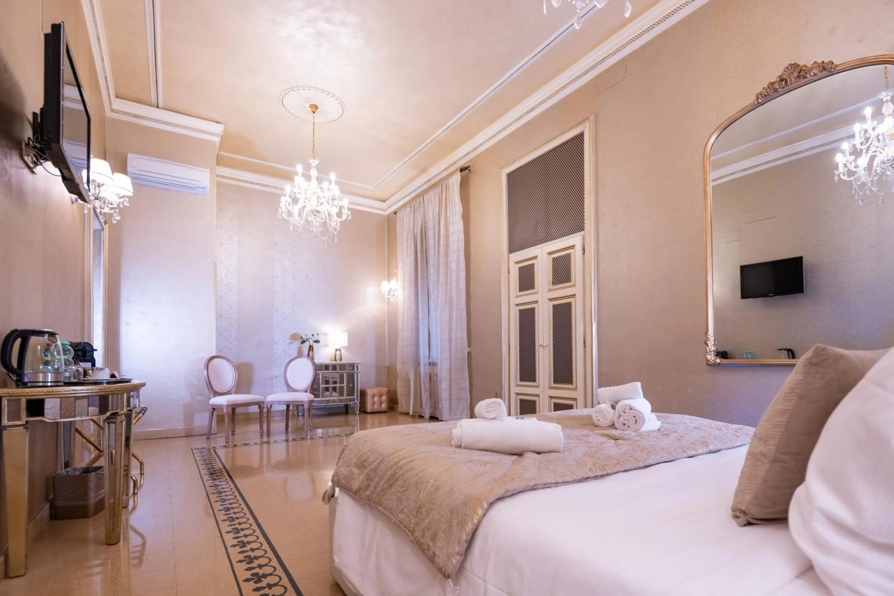 Bed in Contessa Arrivabene Antica Dimora