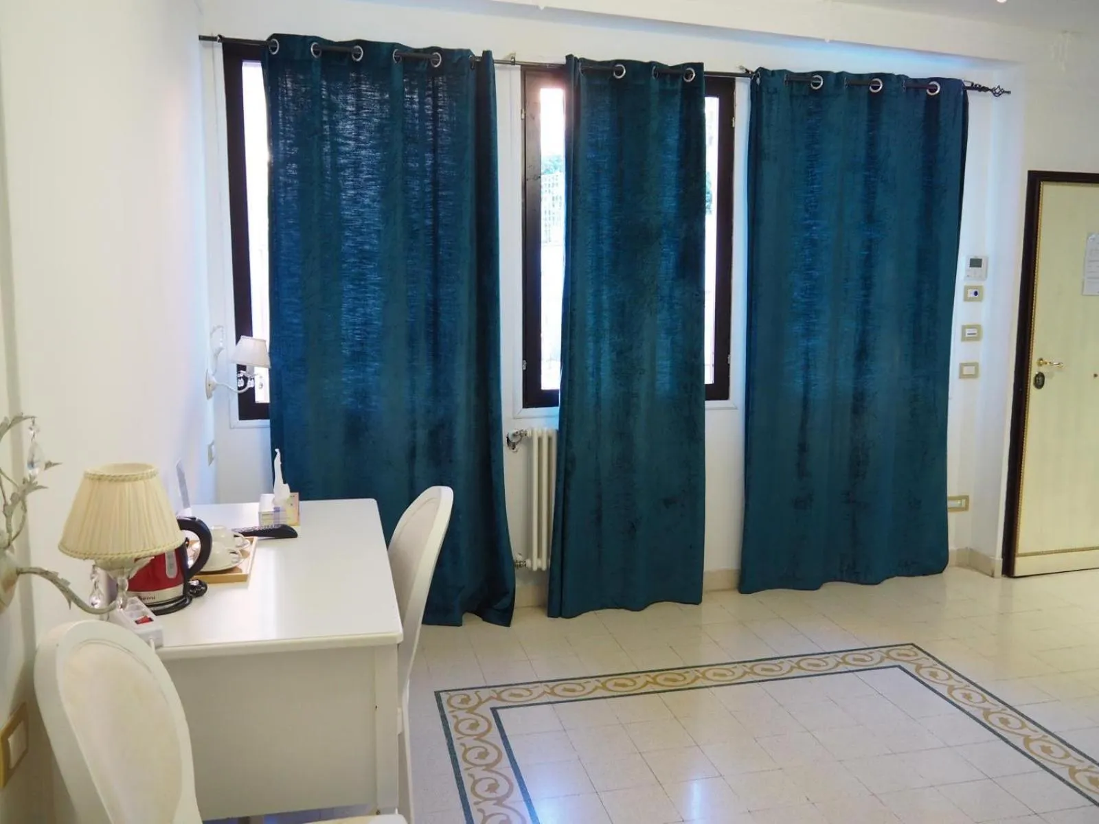 Bedroom in Contessa Arrivabene Antica Dimora