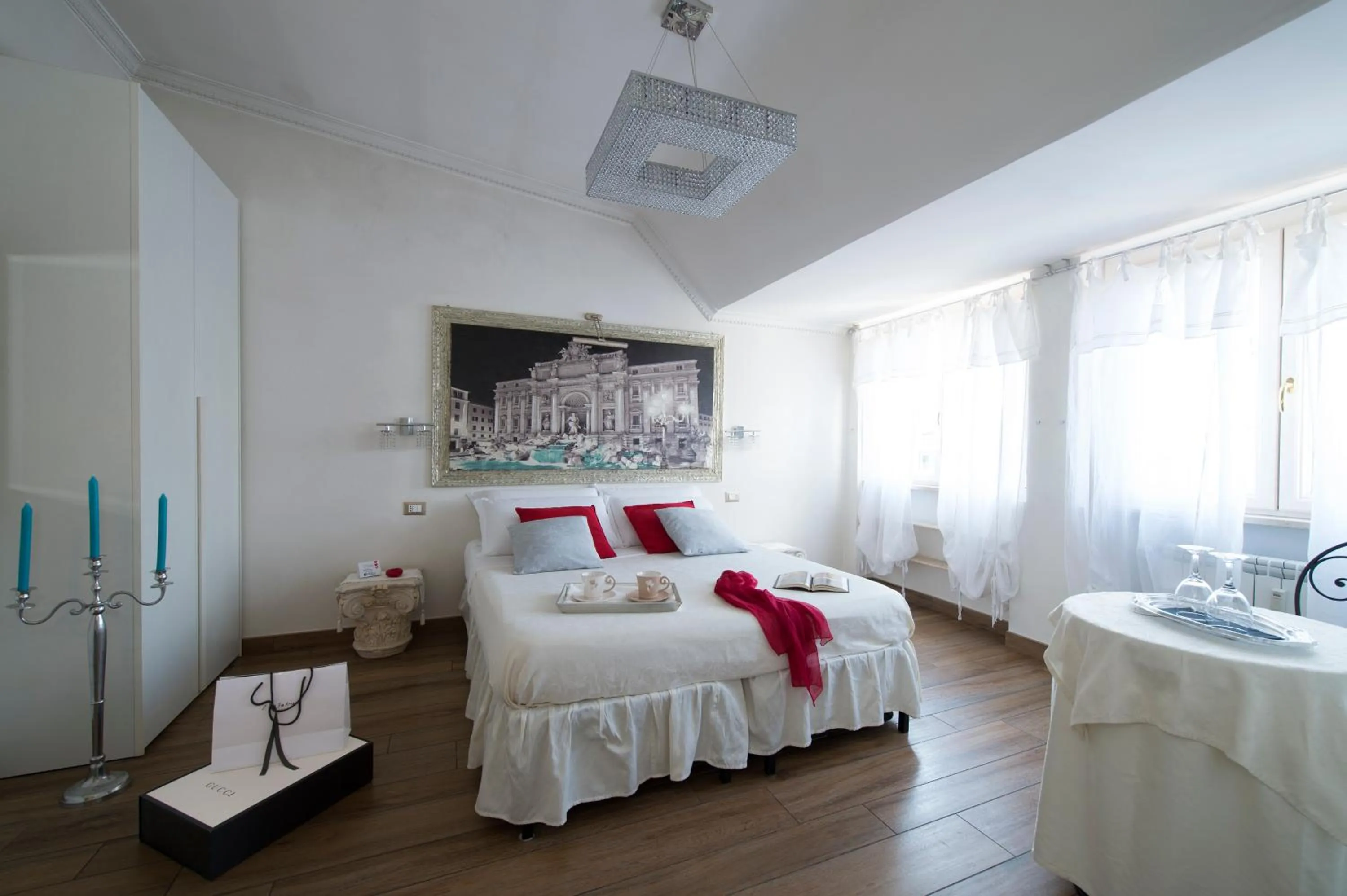 Photo of the whole room, Bed in Suites Roma Tiburtina Economy