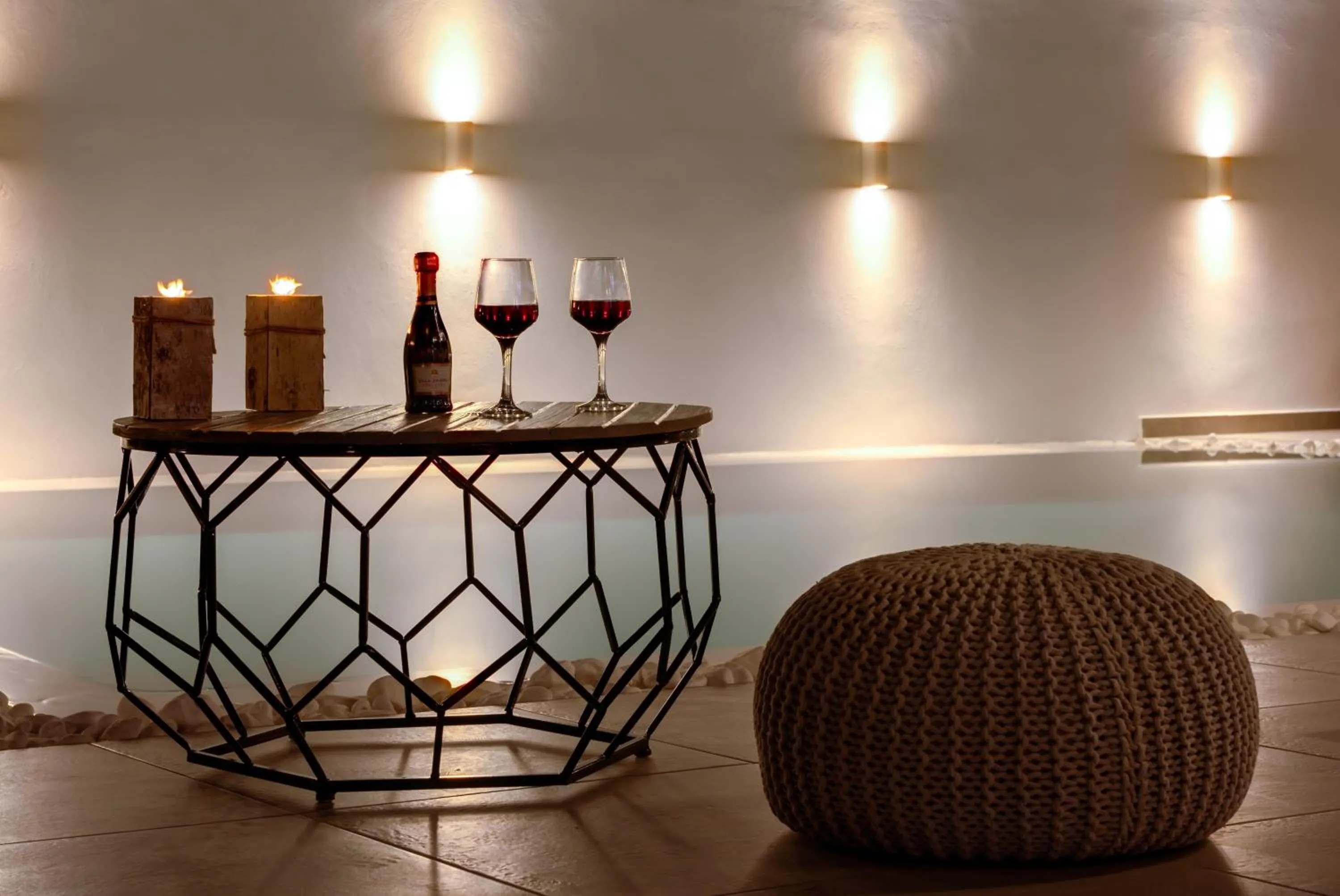 Swimming pool in Emerald Collection Suites