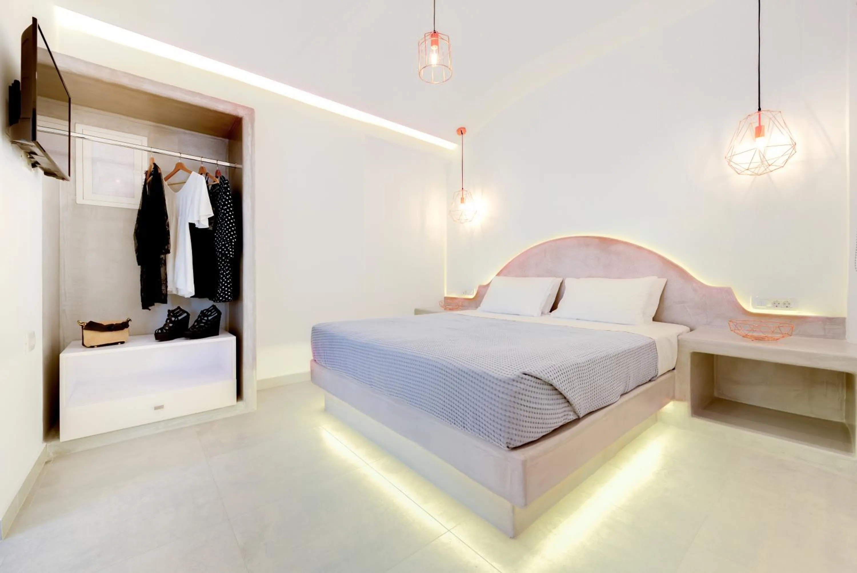 Bed in Emerald Collection Suites