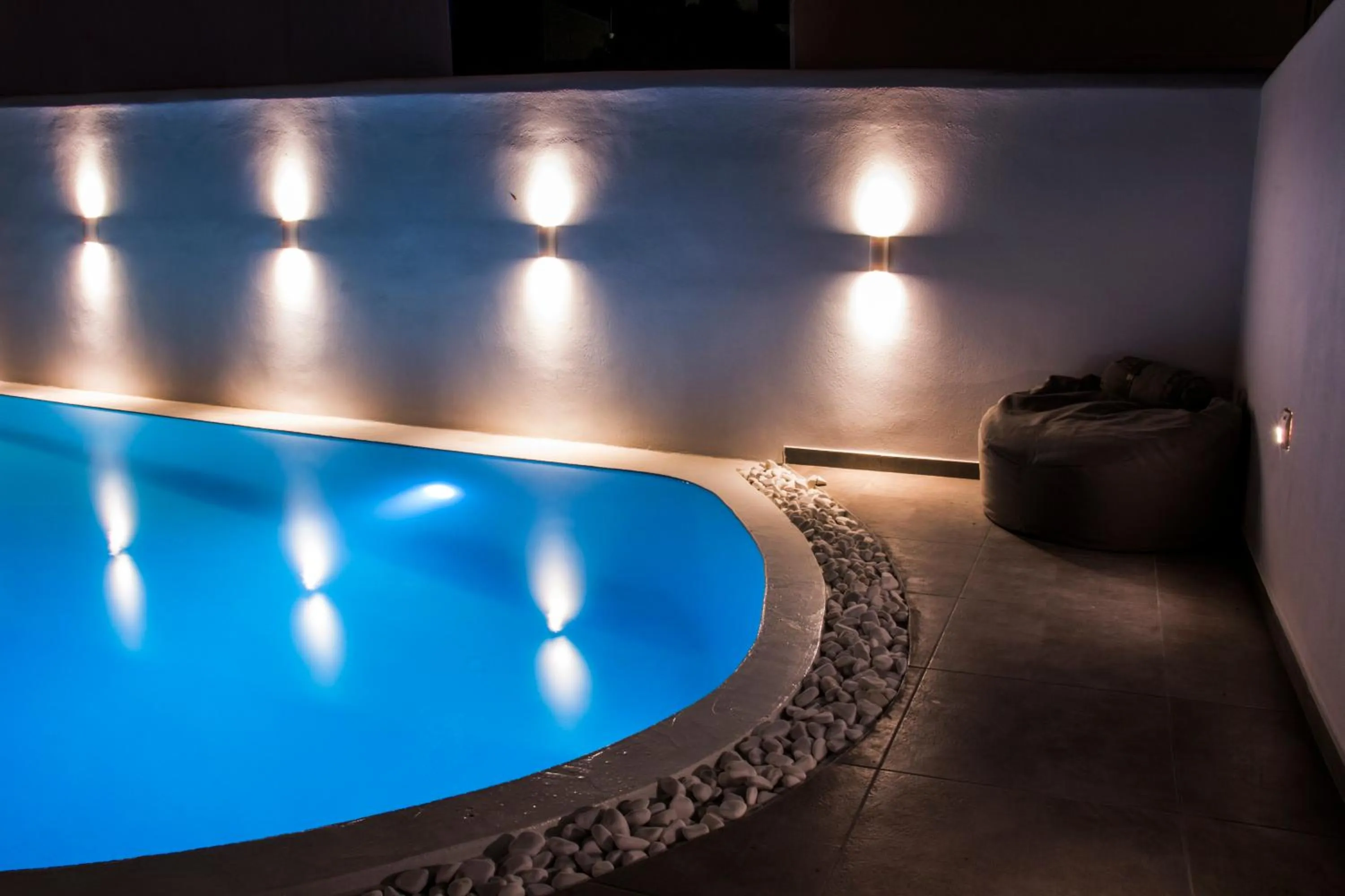 Decorative detail in Emerald Collection Suites