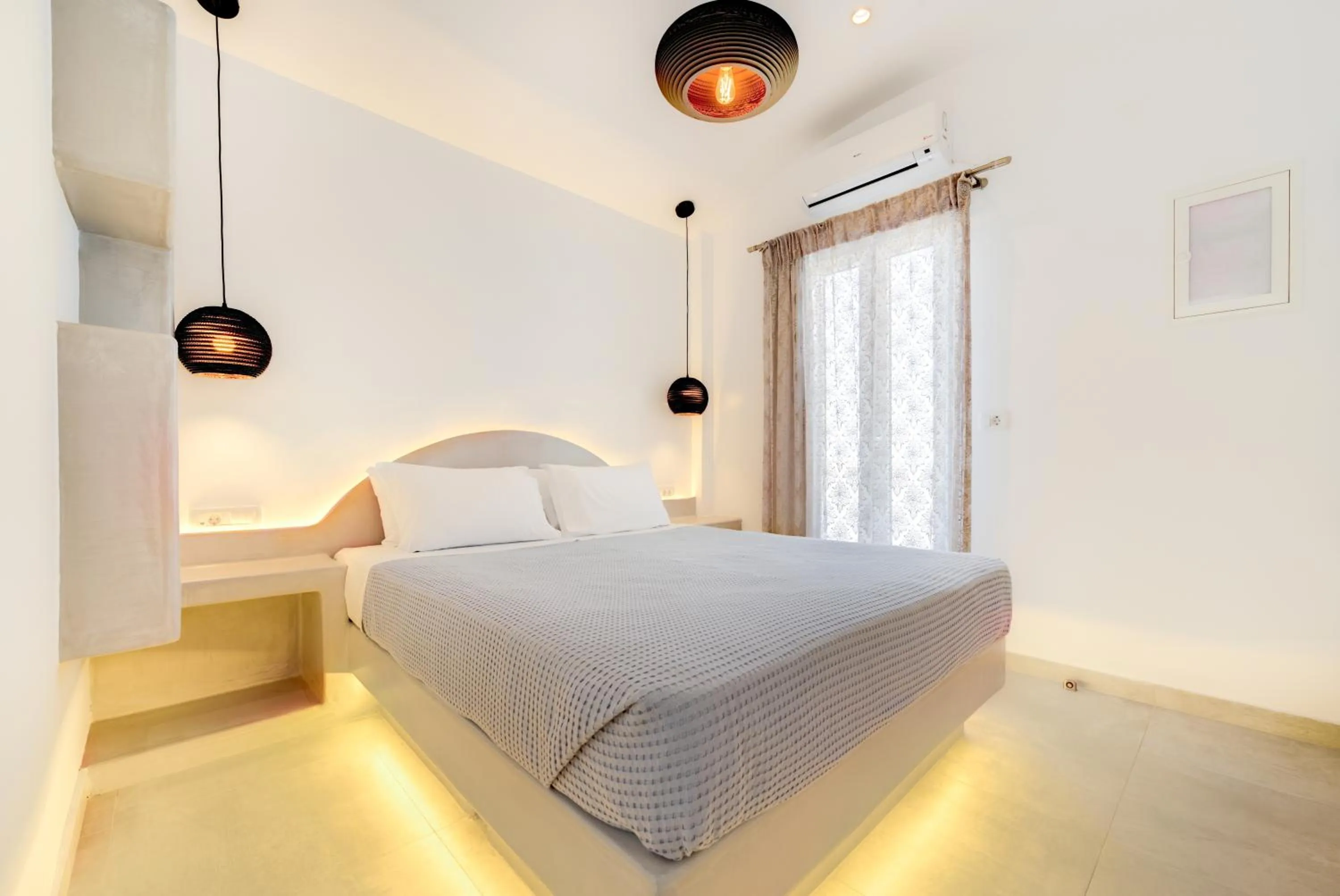 Bedroom, Bed in Emerald Collection Suites