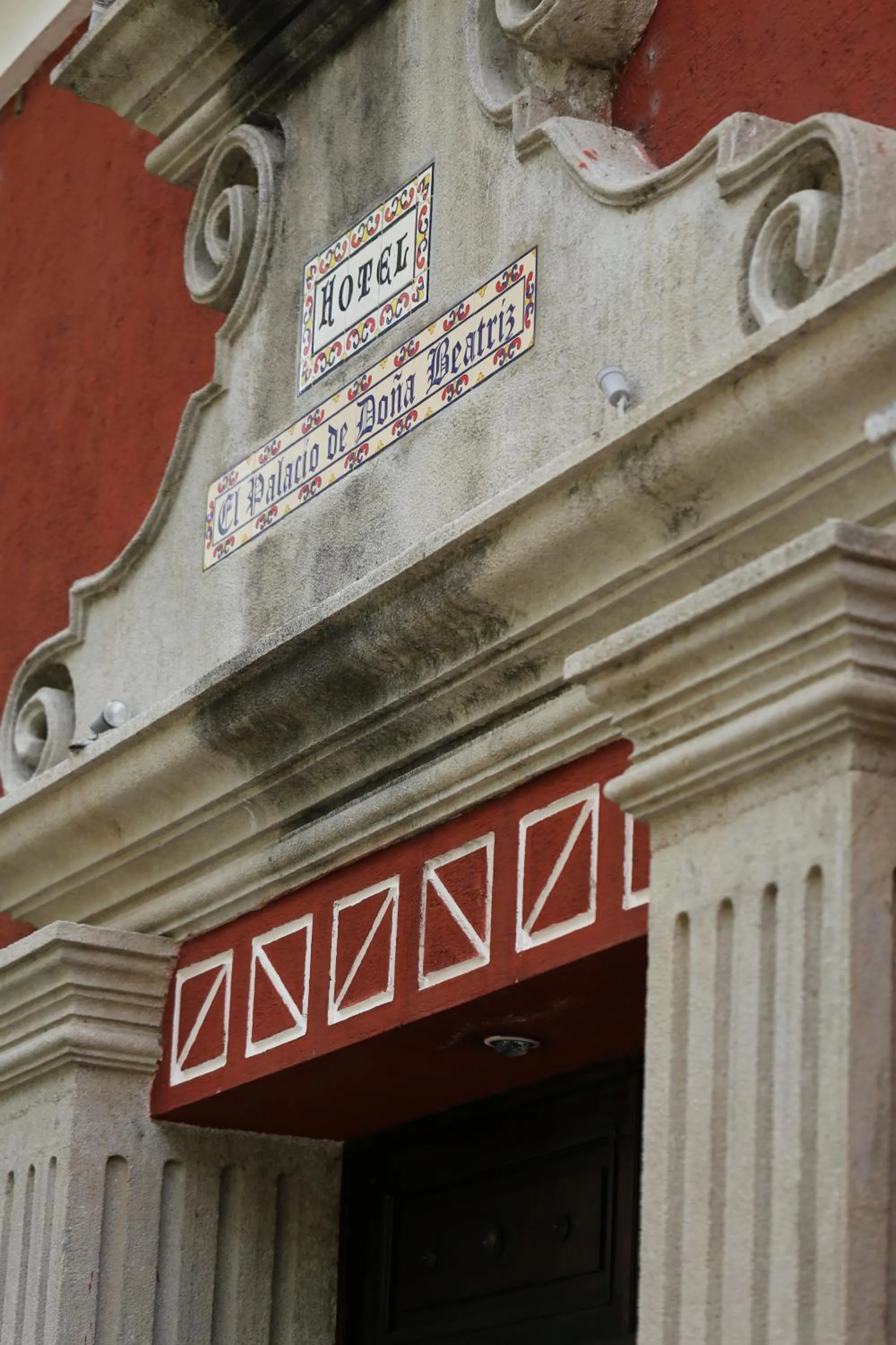 Facade/entrance in Hotel Palacio de Doña Beatriz