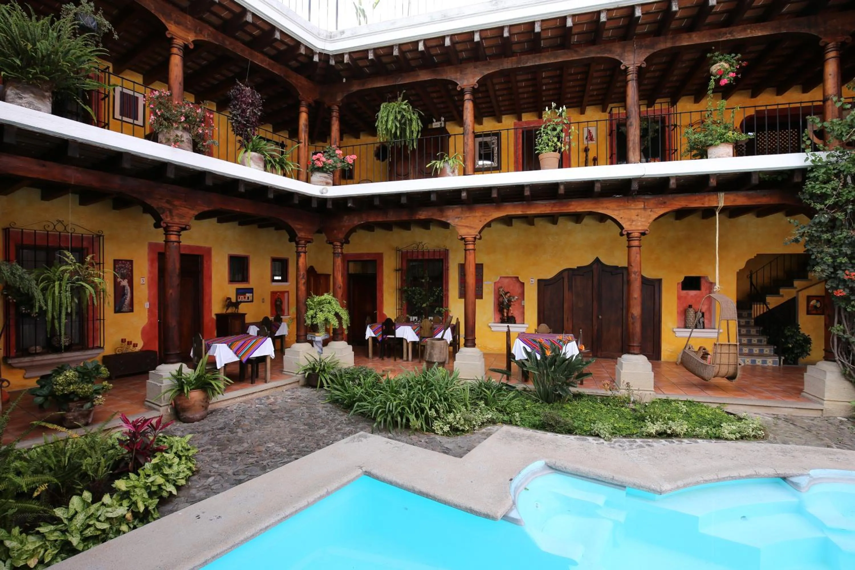 Patio in Hotel Palacio de Doña Beatriz