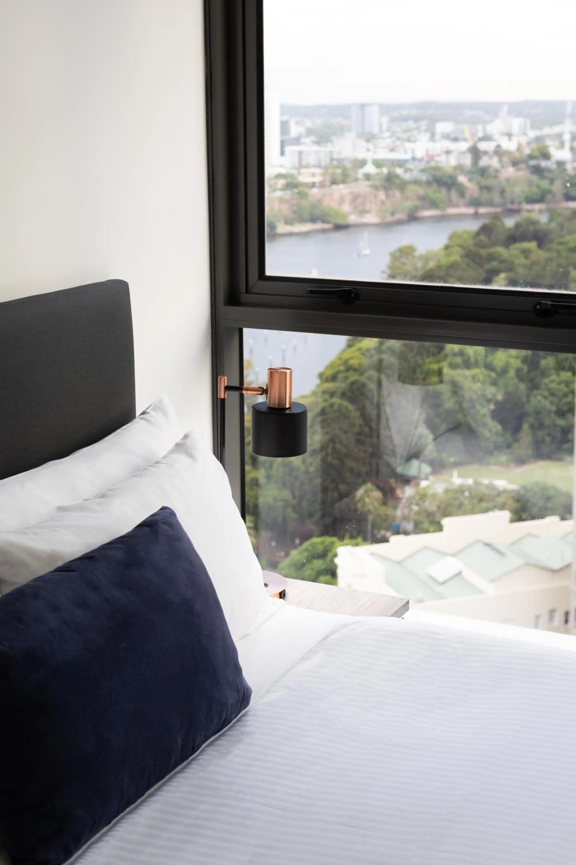 Bed in Oaks Brisbane on Felix Suites