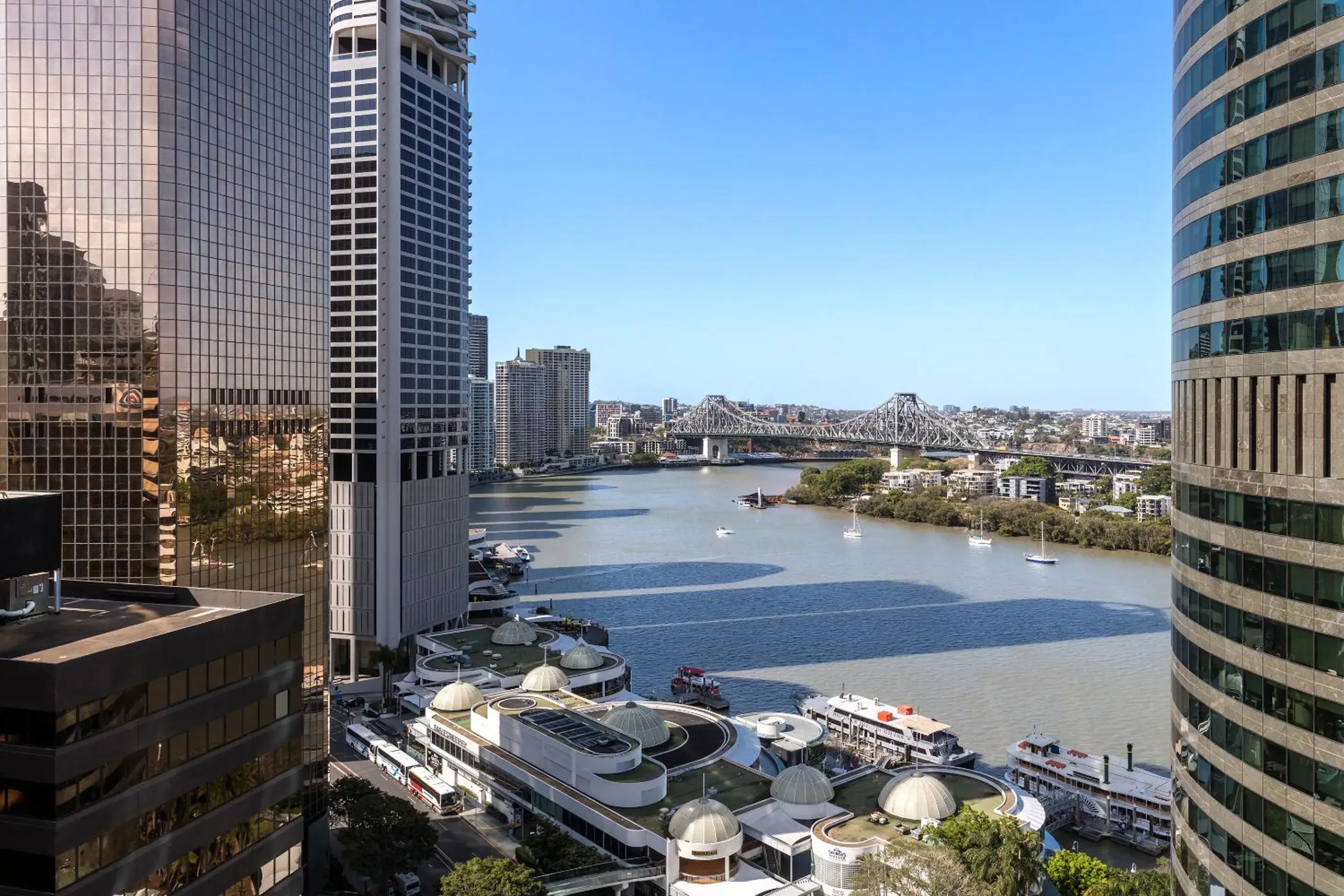 River view in Oaks Brisbane on Felix Suites River view in Oaks Brisbane on Felix Suites