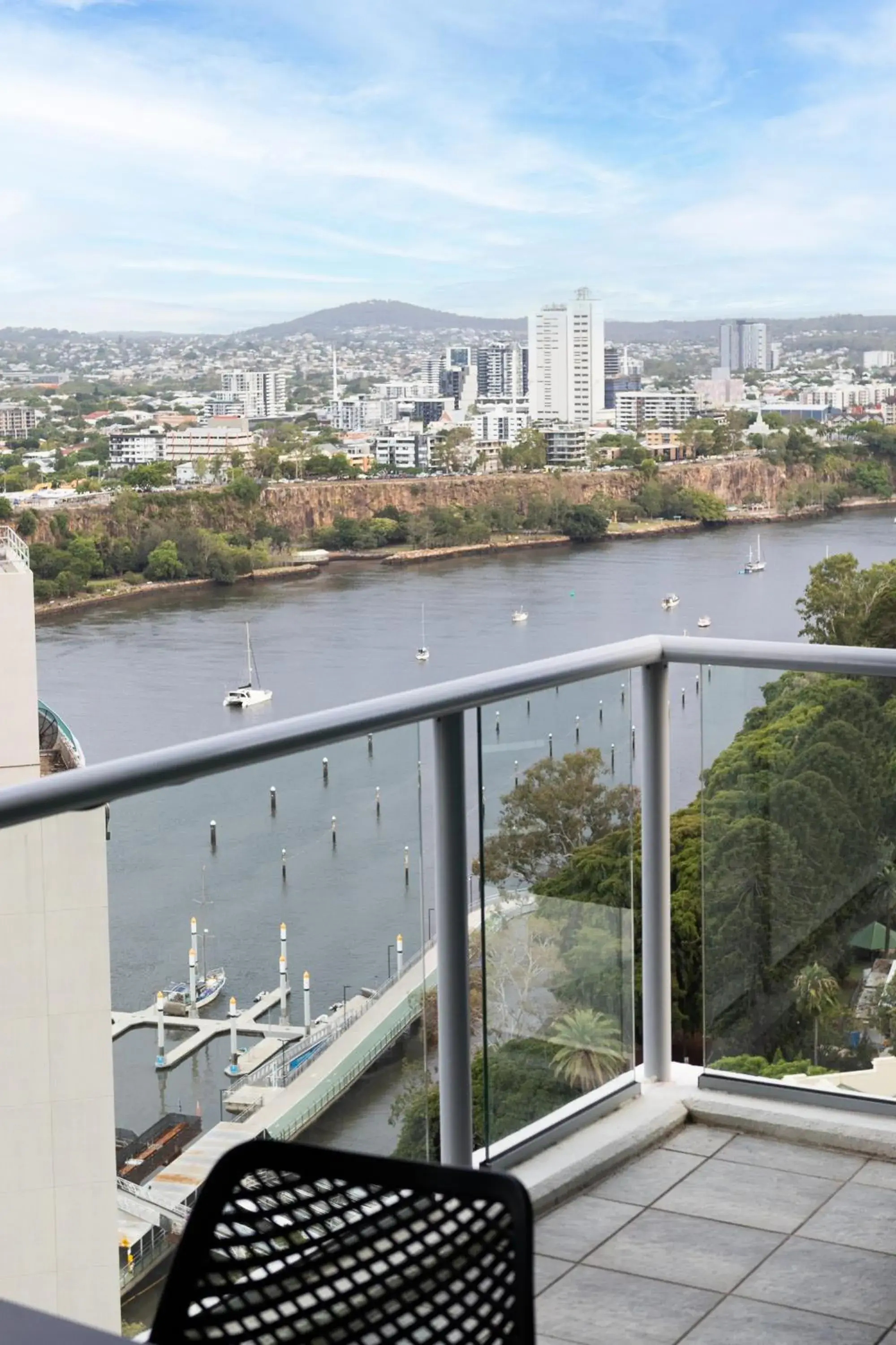 River view in Oaks Brisbane on Felix Suites River view in Oaks Brisbane on Felix Suites