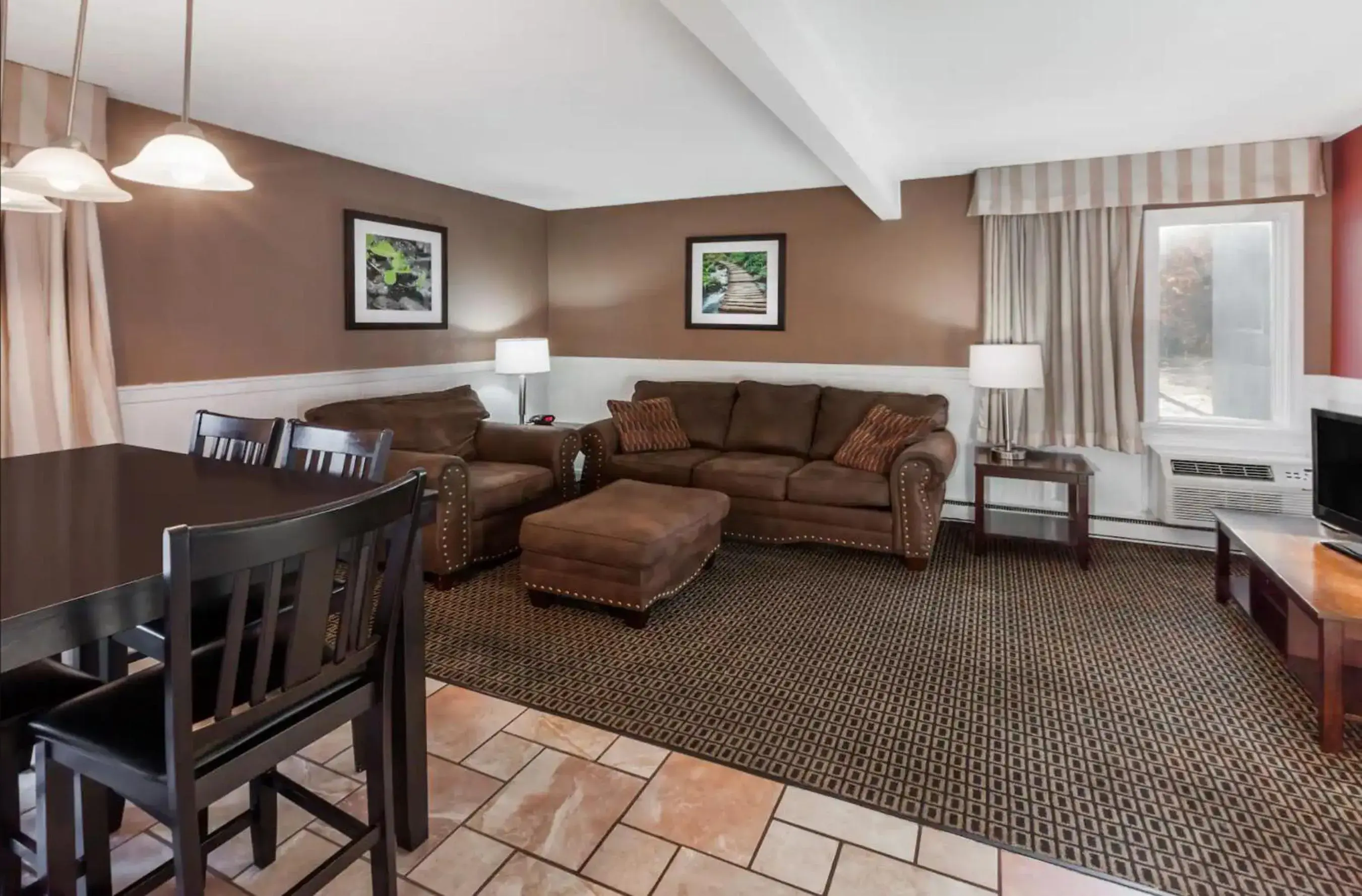 Two-Bedroom Studio with Kitchenette and Balcony - Stairway Access/Non-Smoking in Travelodge by Wyndham Traverse City MI Two-Bedroom Studio with Kitchenette and Balcony - Stairway Access/Non-Smoking in Travelodge by Wyndham Traverse City MI