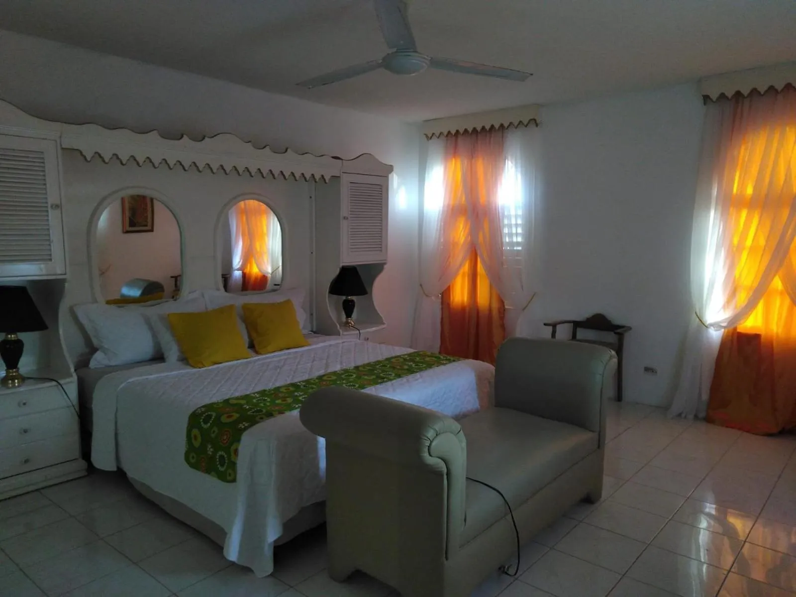 Bed in Diamond Villa Guest House