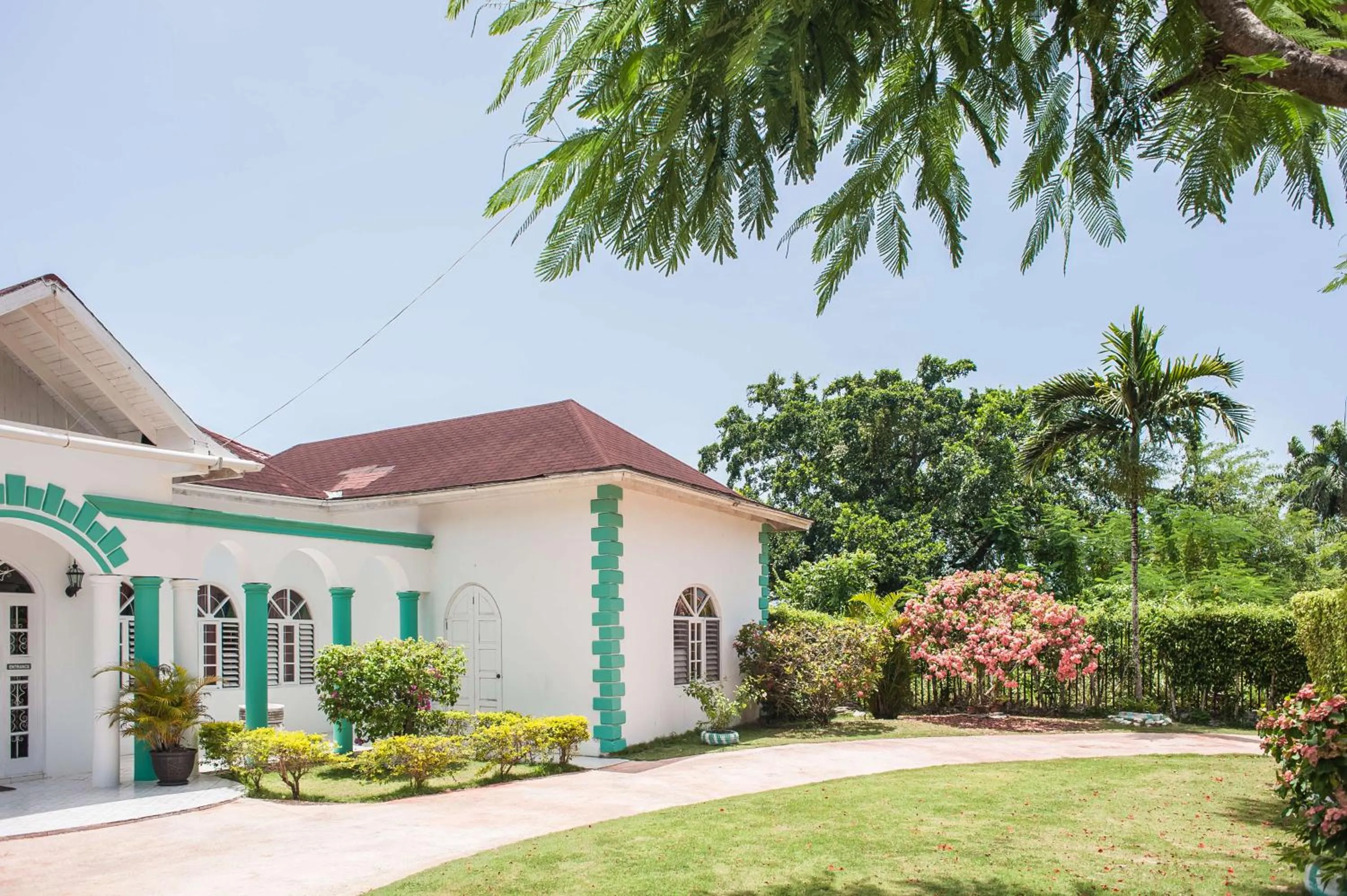 Facade/entrance in Diamond Villa Guest House