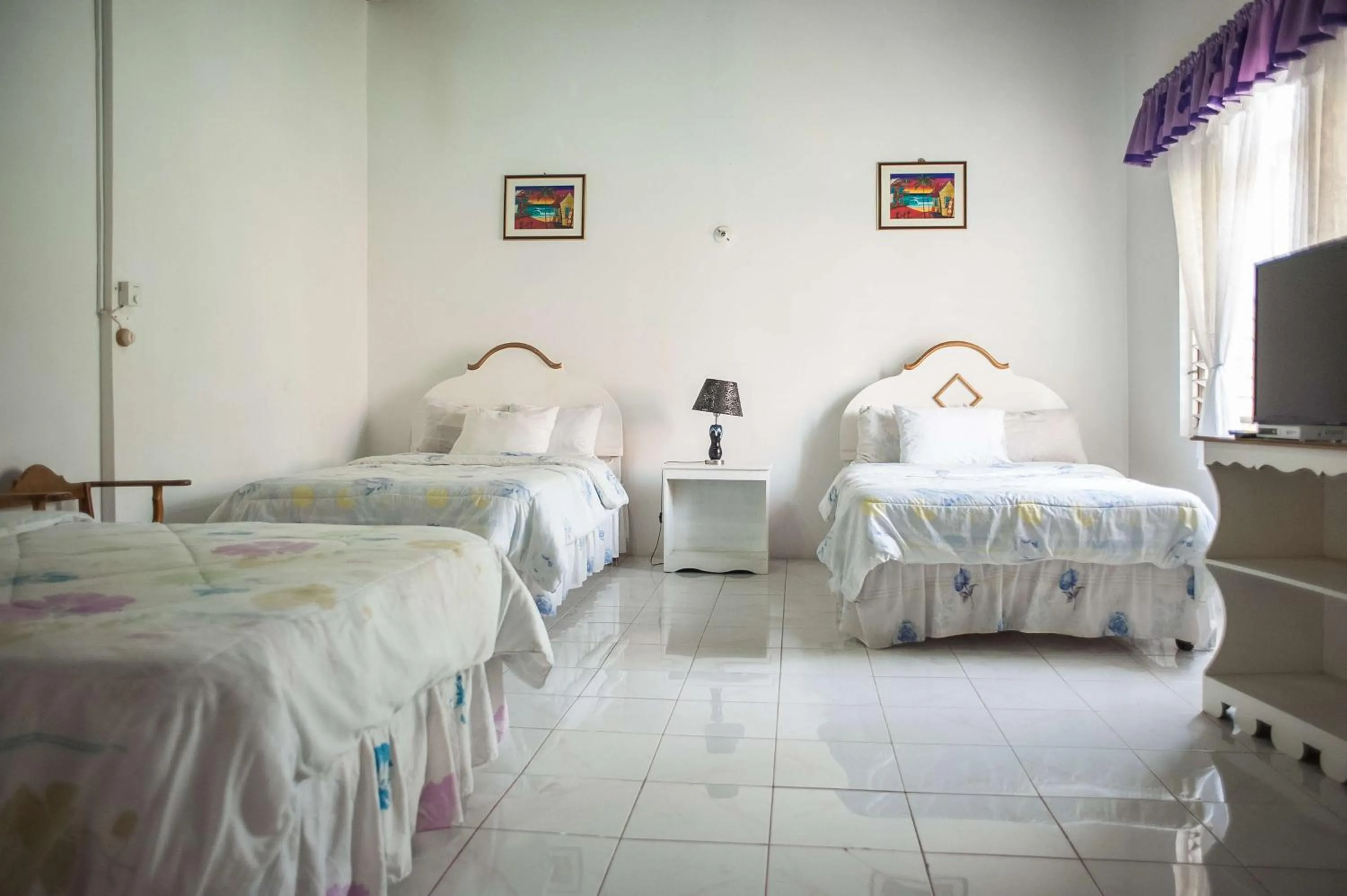 cot, Bed in Diamond Villa Guest House