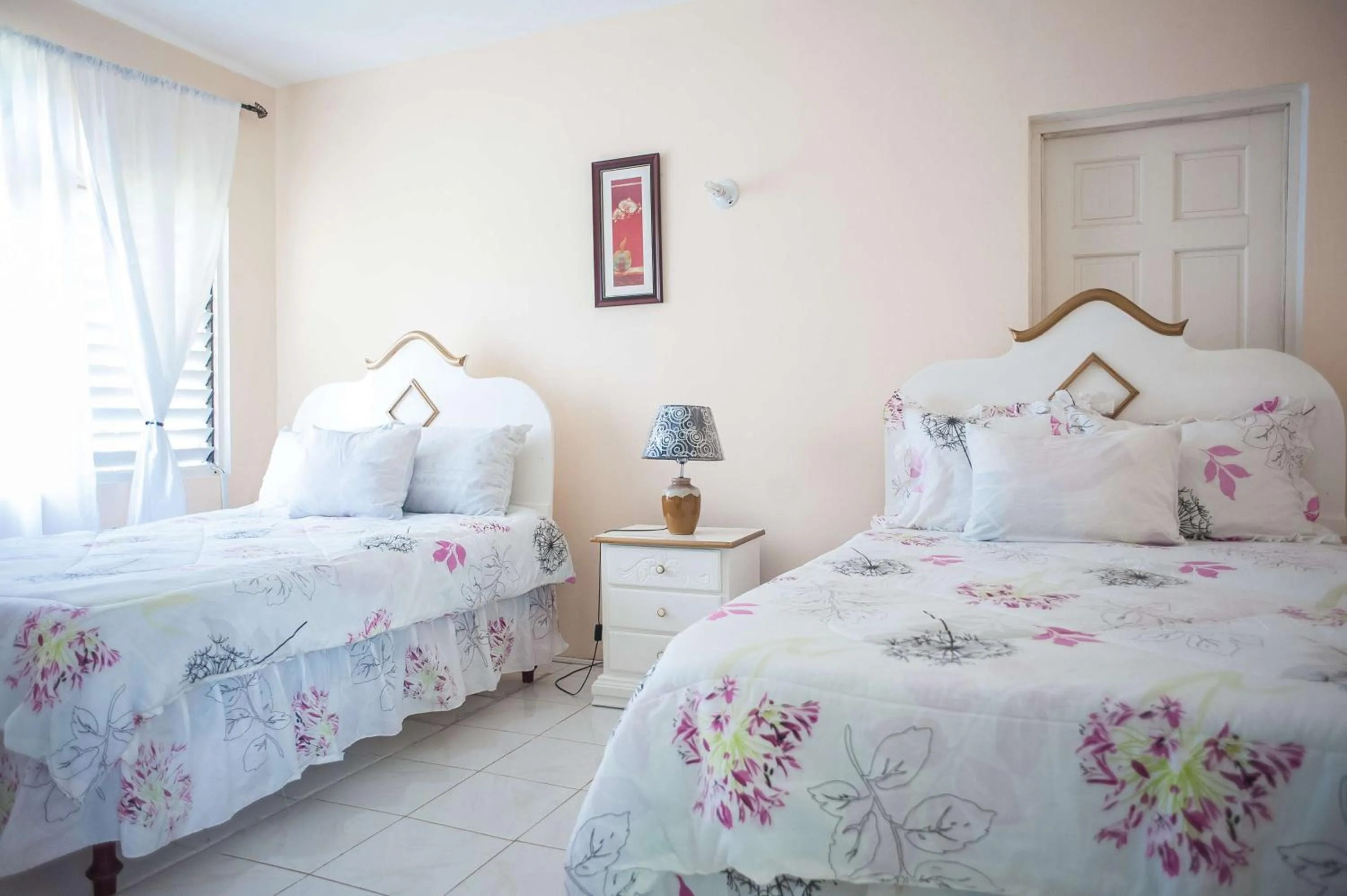 cot, Bed in Diamond Villa Guest House