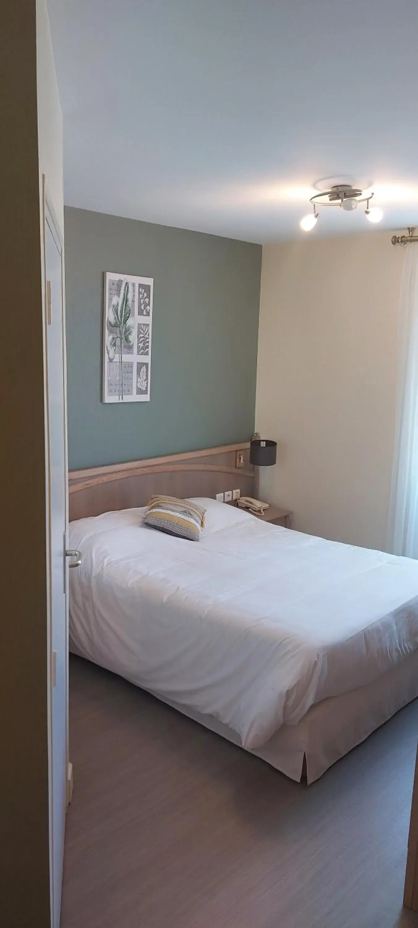 Comfort Double Room in Hotel Beau Rivage Comfort Double Room in Hotel Beau Rivage