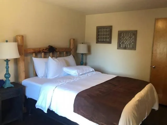 Bed in The Nelson Inn