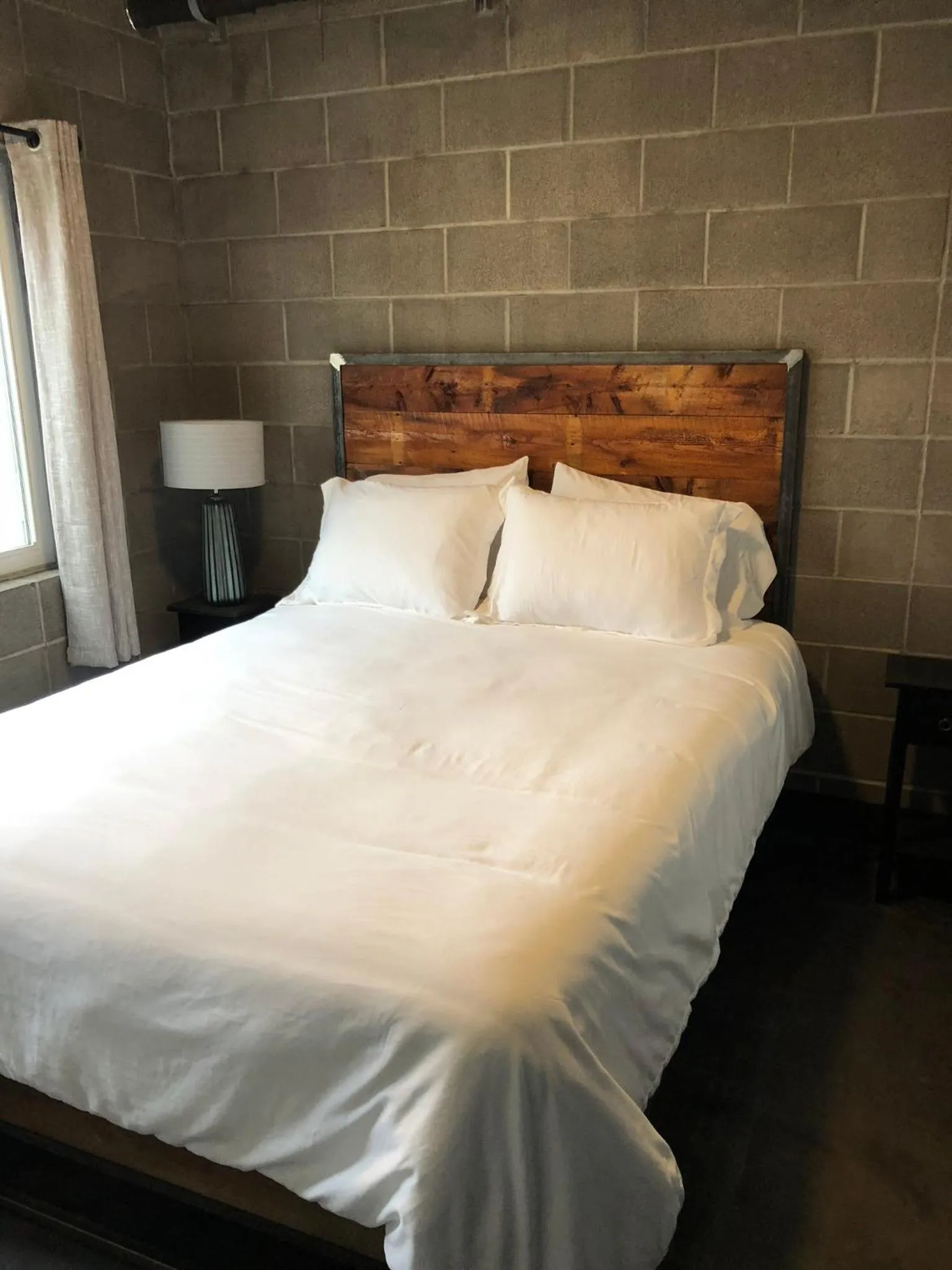 Bed in The Nelson Inn