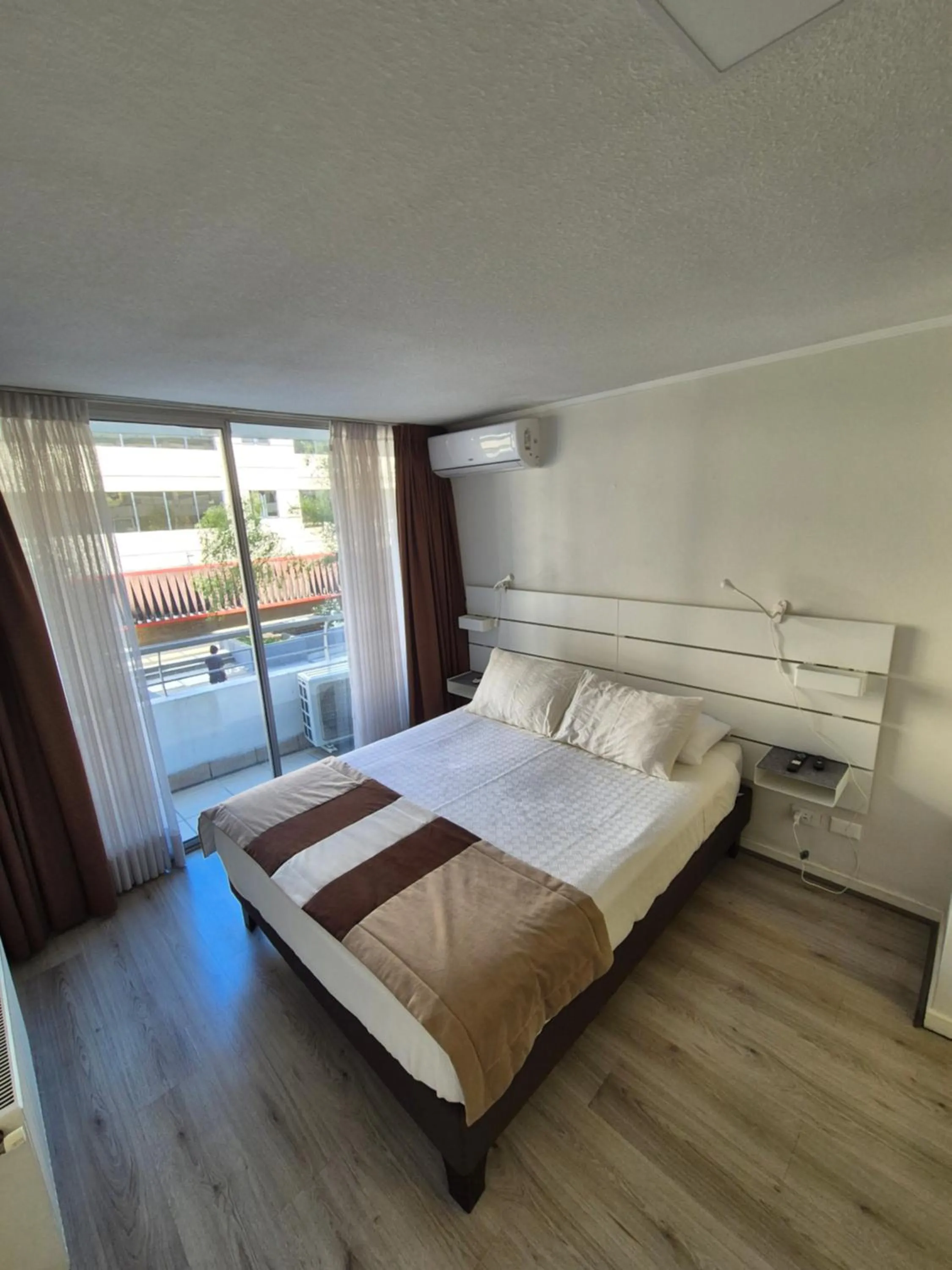 Bed in Apart Lyon Suite