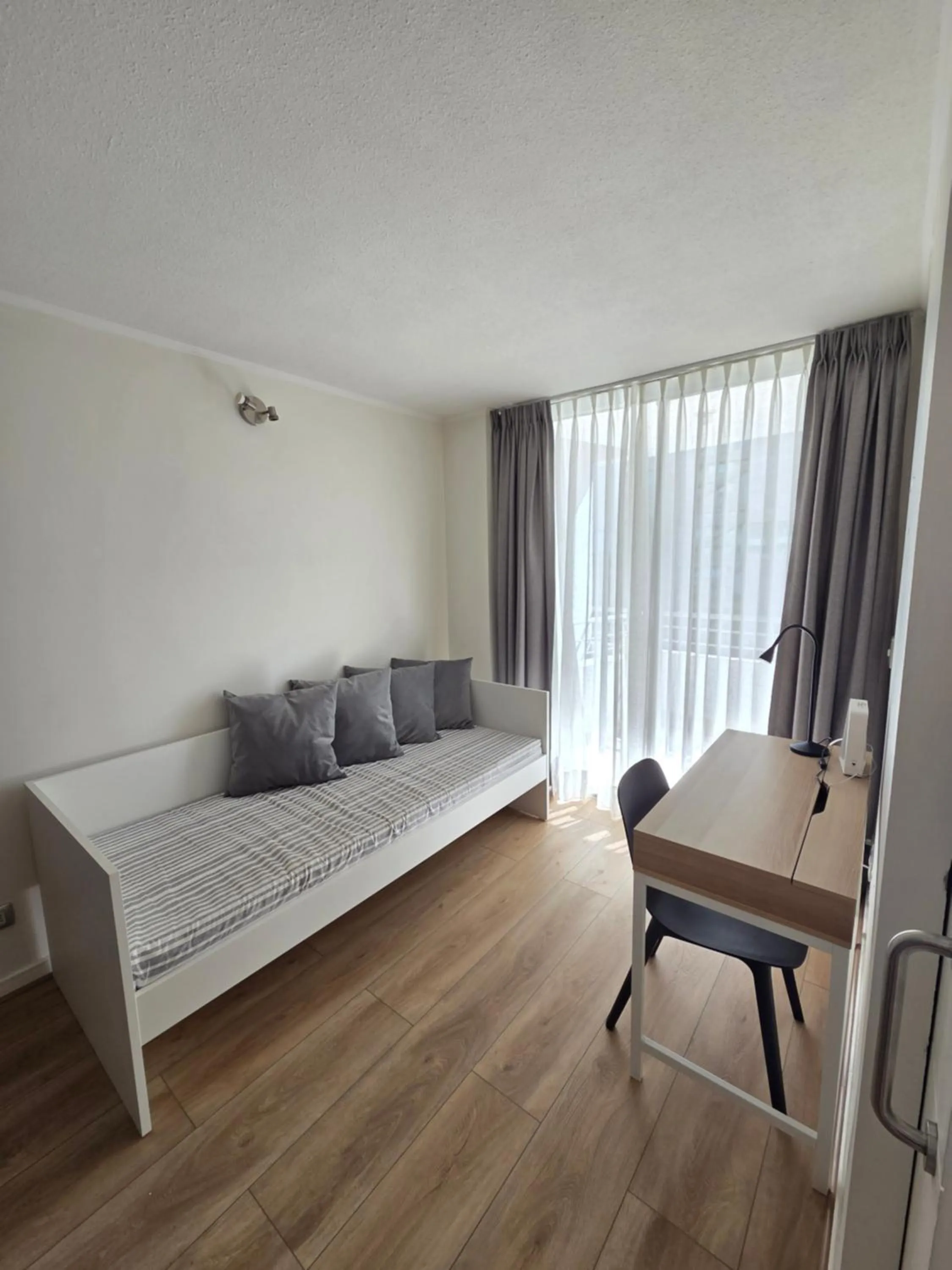 Bed in Apart Lyon Suite