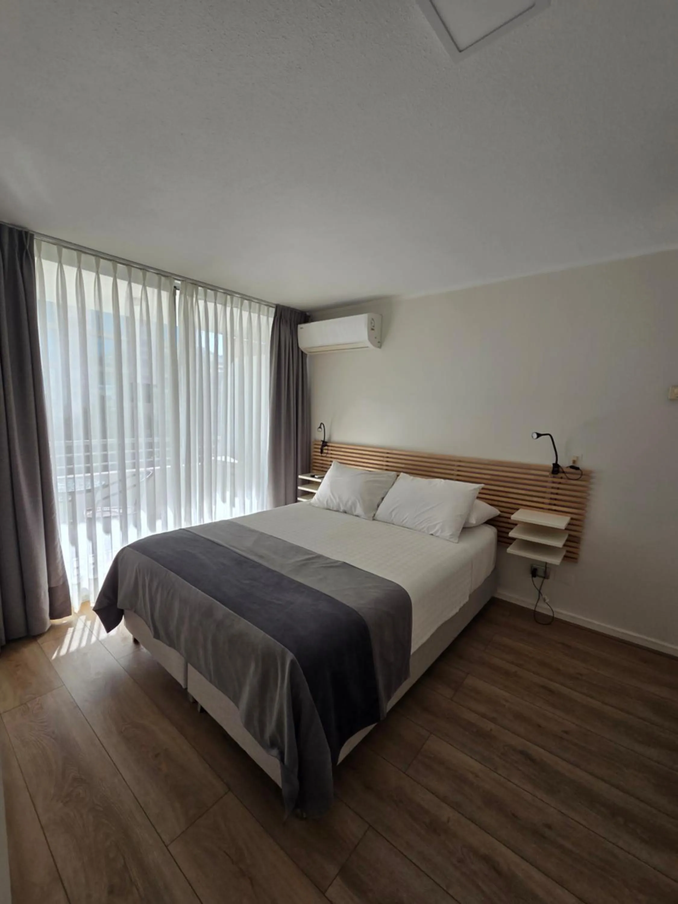 Bed in Apart Lyon Suite