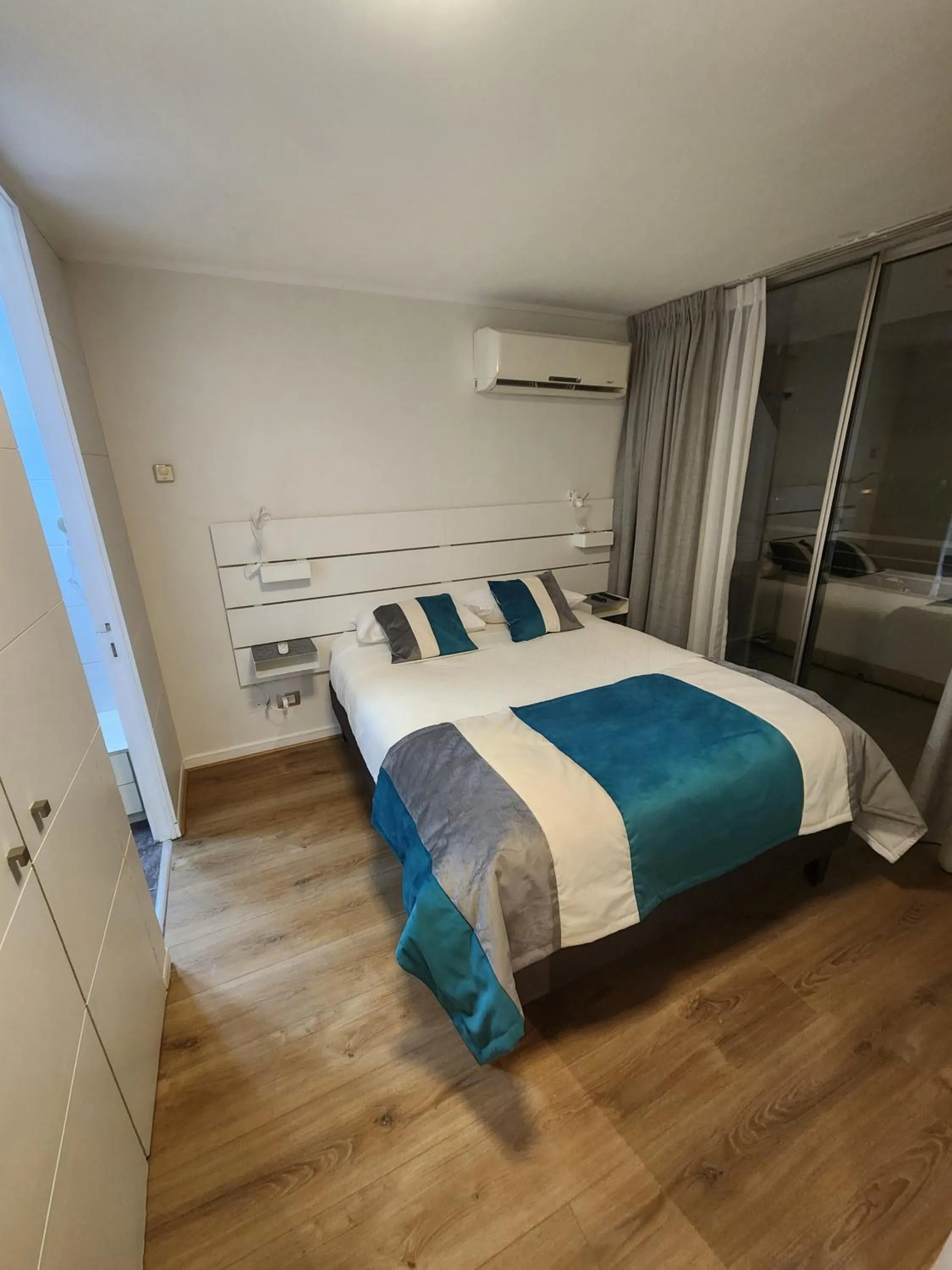 Bed in Apart Lyon Suite