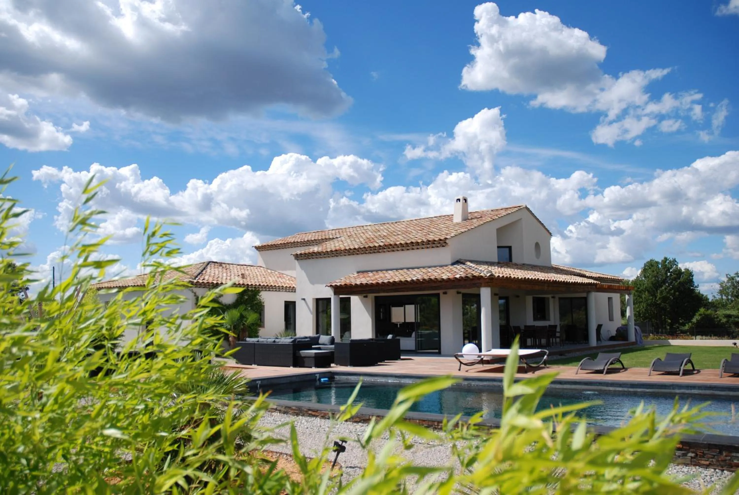 Facade/entrance in Villa Otilia-Bed and Breakfast-Chambres d'hôtes en Provence