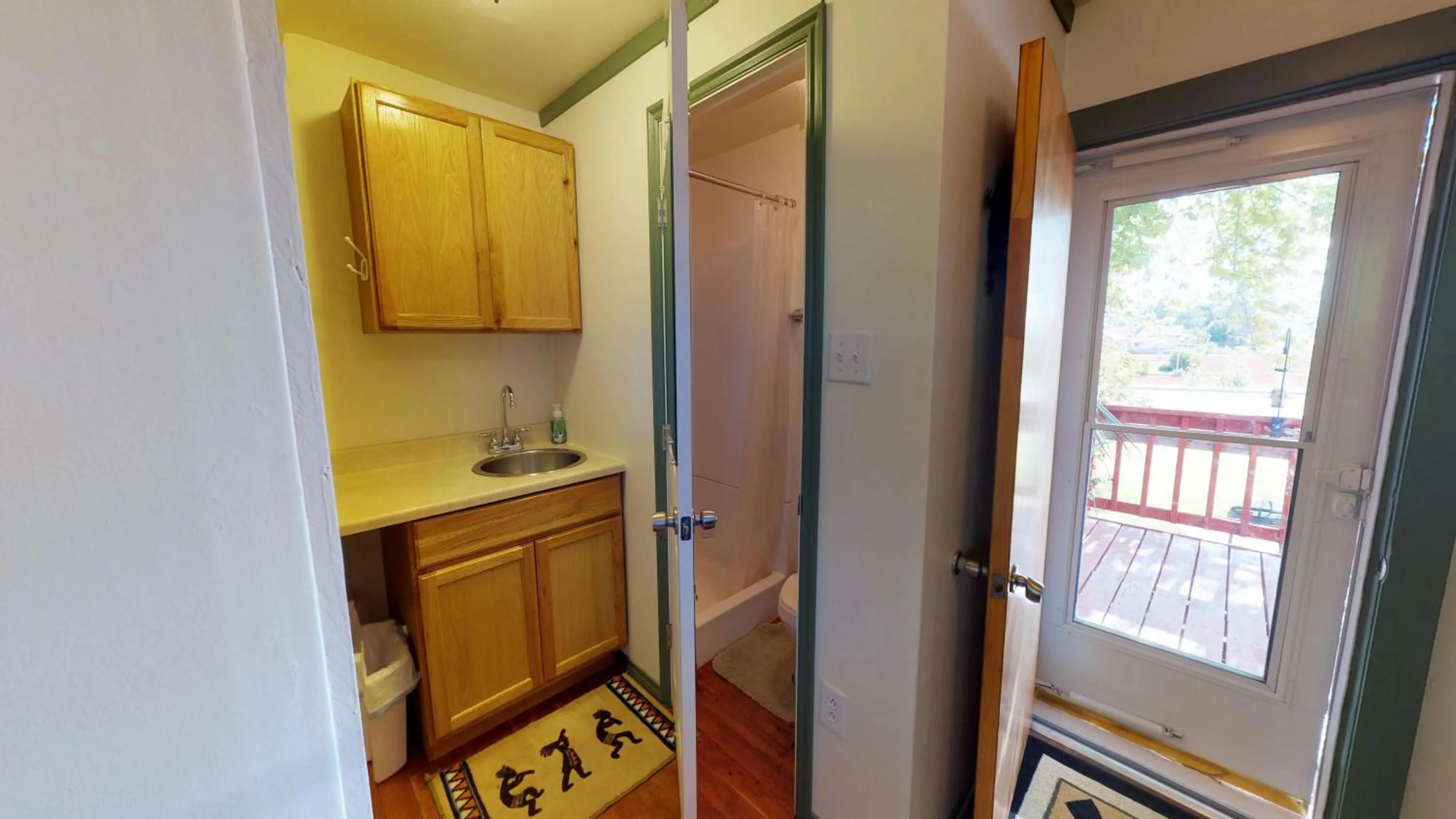 Bathroom in Hot Tub, Kokopelli Kabyn, Cute and Cozy!