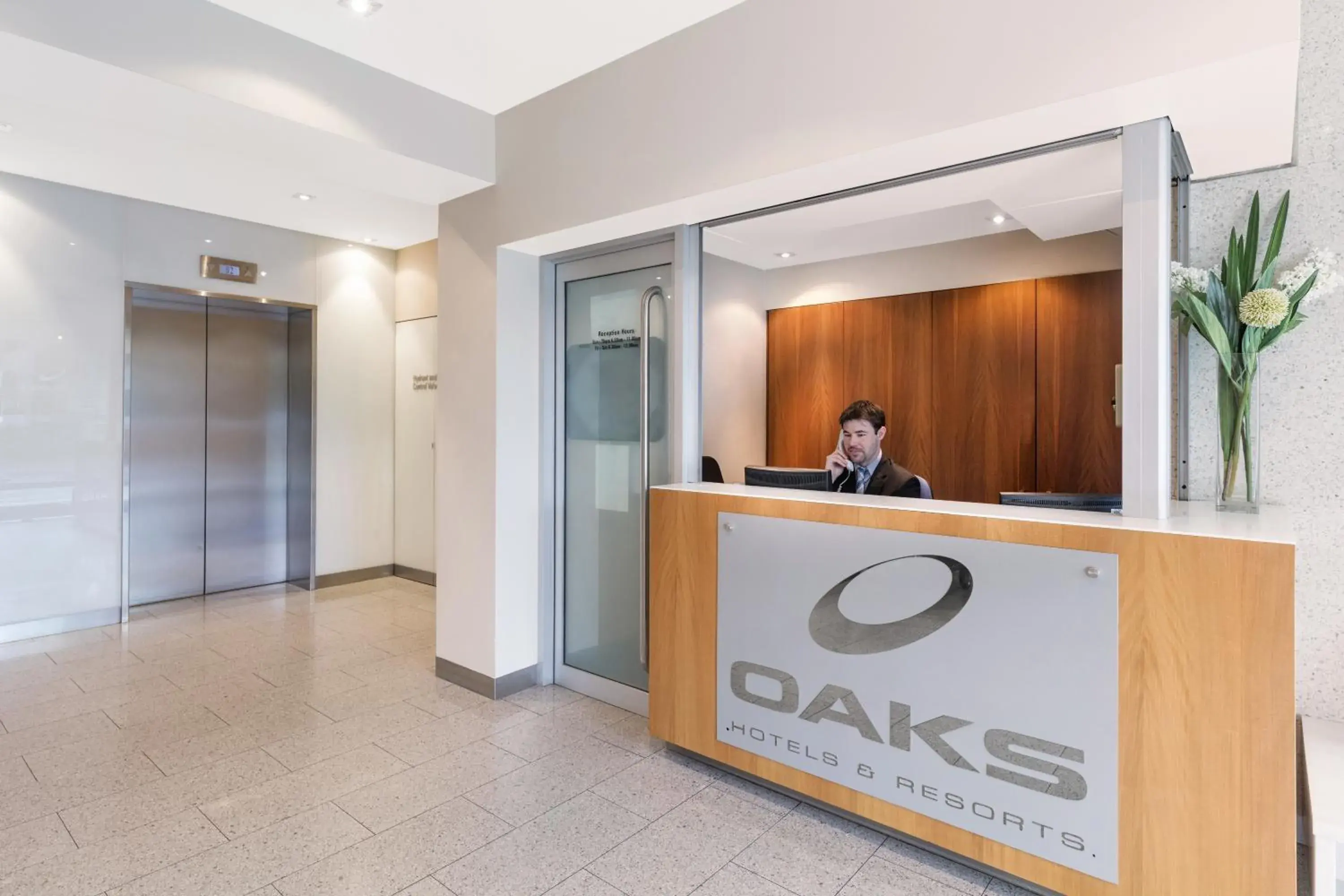 Lobby or reception in Oaks Glenelg Liberty Suites Lobby or reception in Oaks Glenelg Liberty Suites