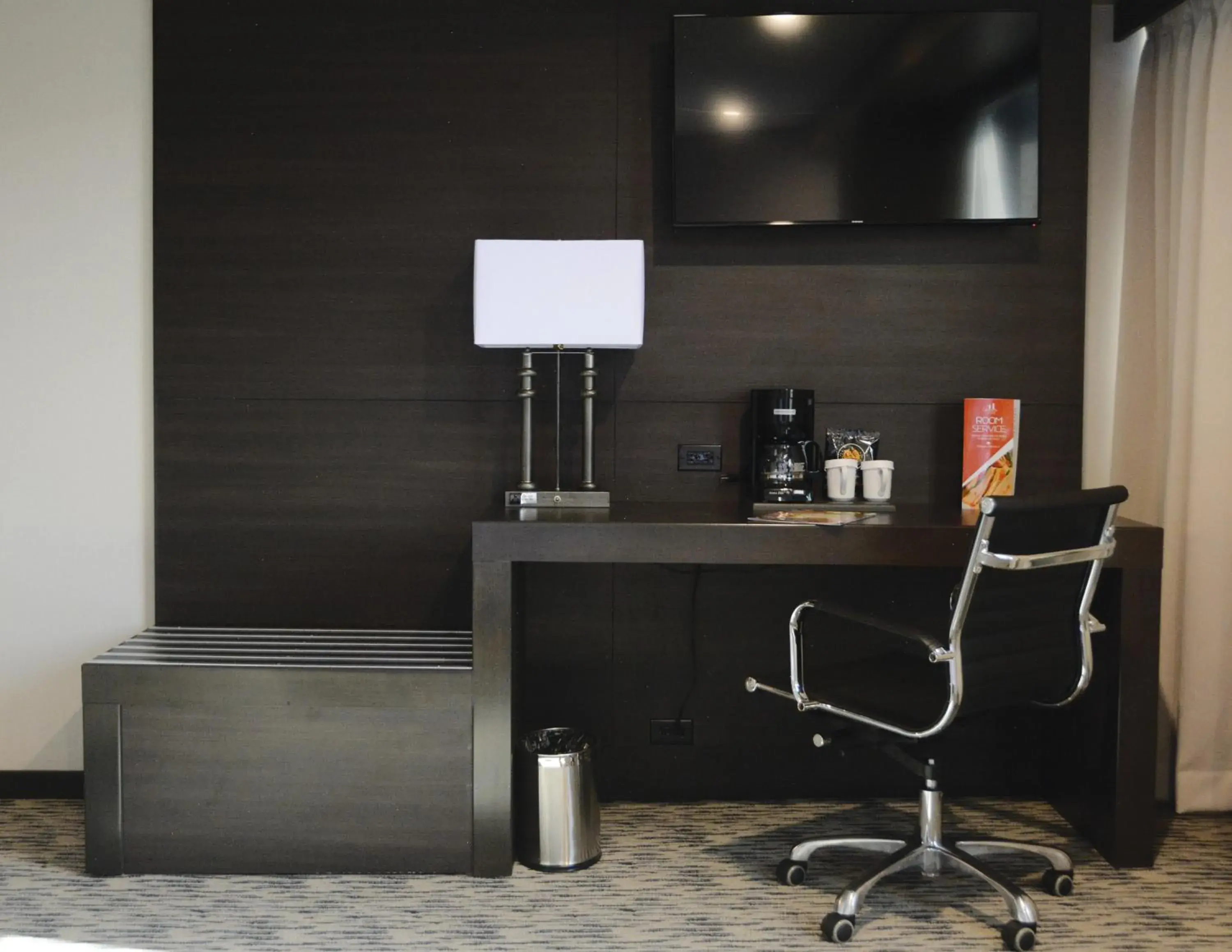 Bedroom in Grand Hotel Tijuana Bedroom in Grand Hotel Tijuana