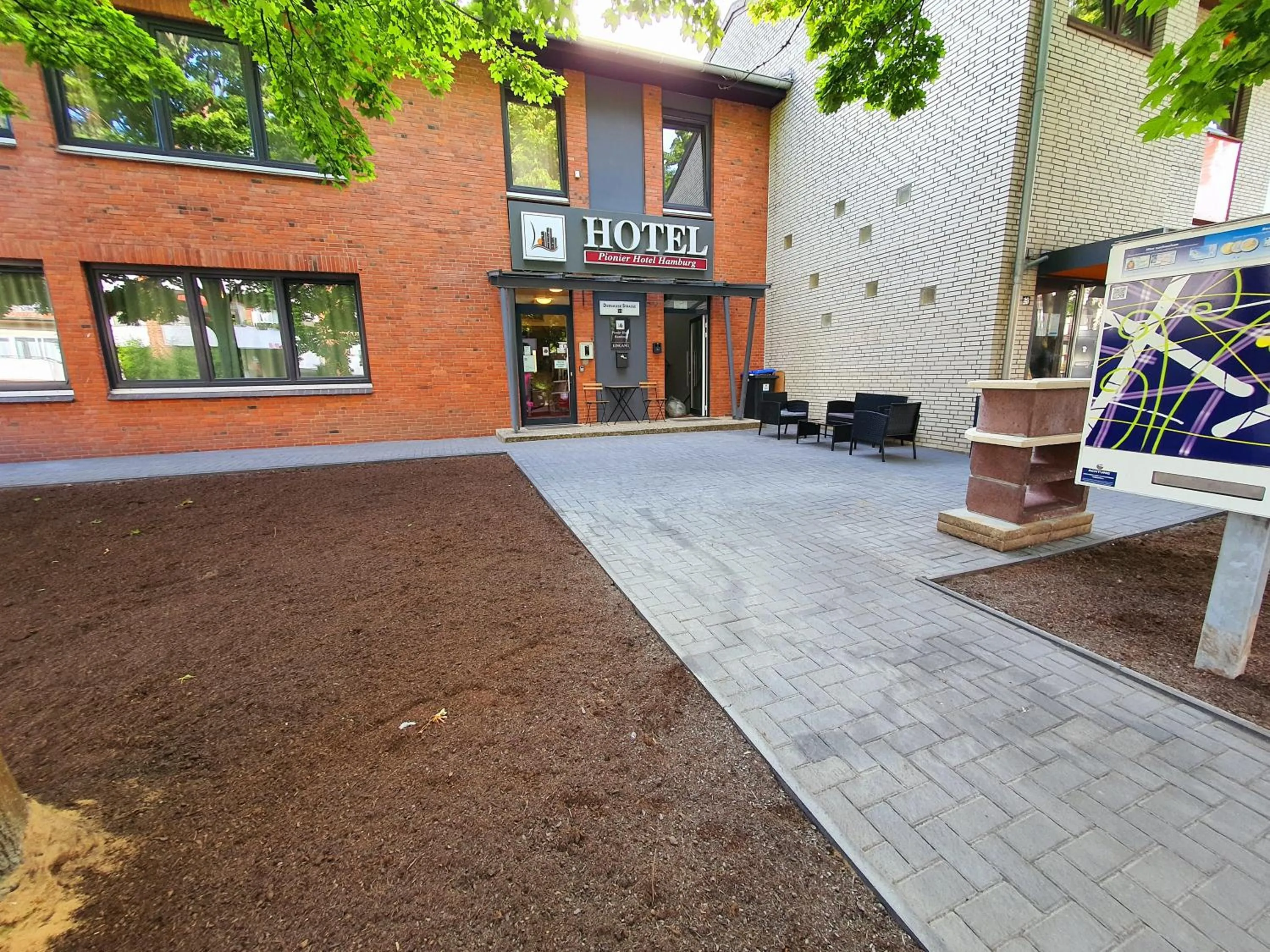 BBQ facilities in Pionier Hotel Hamburg Wandsbek